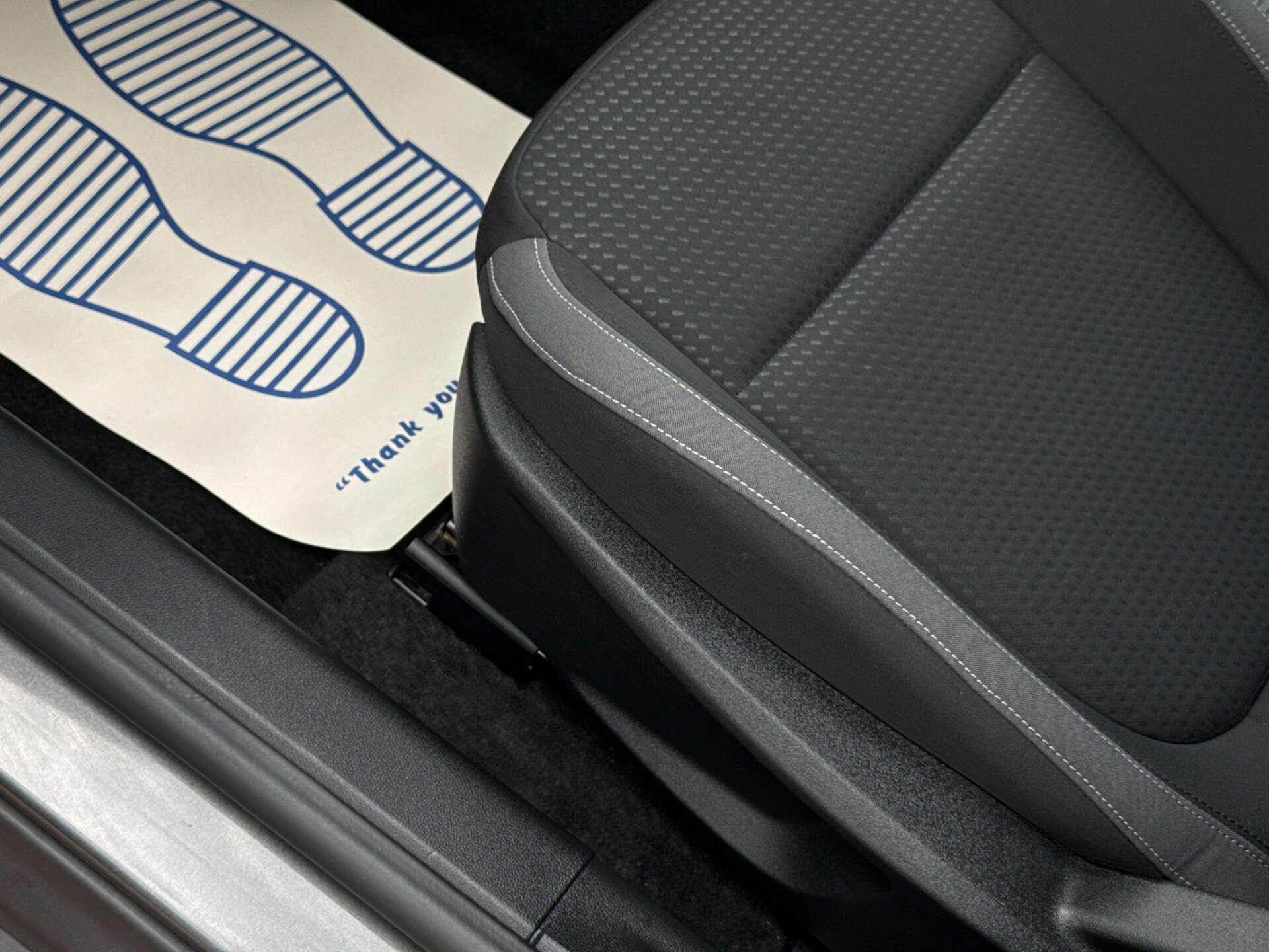 Ford Focus view 47