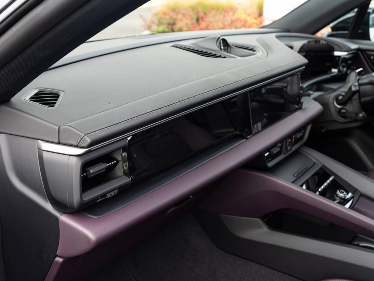 Porsche Macan view 39
