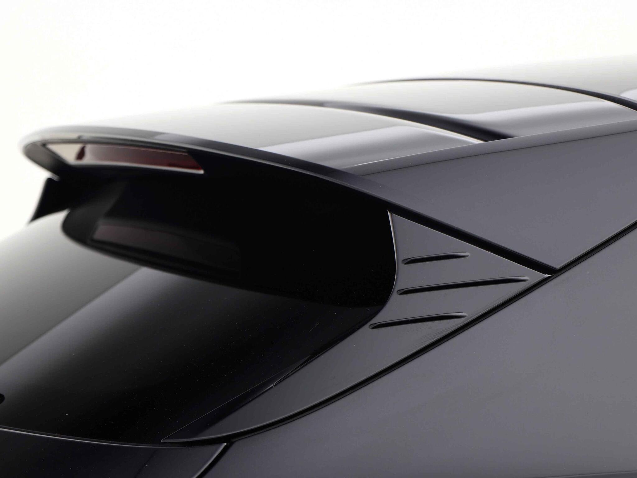 Porsche Taycan view 22