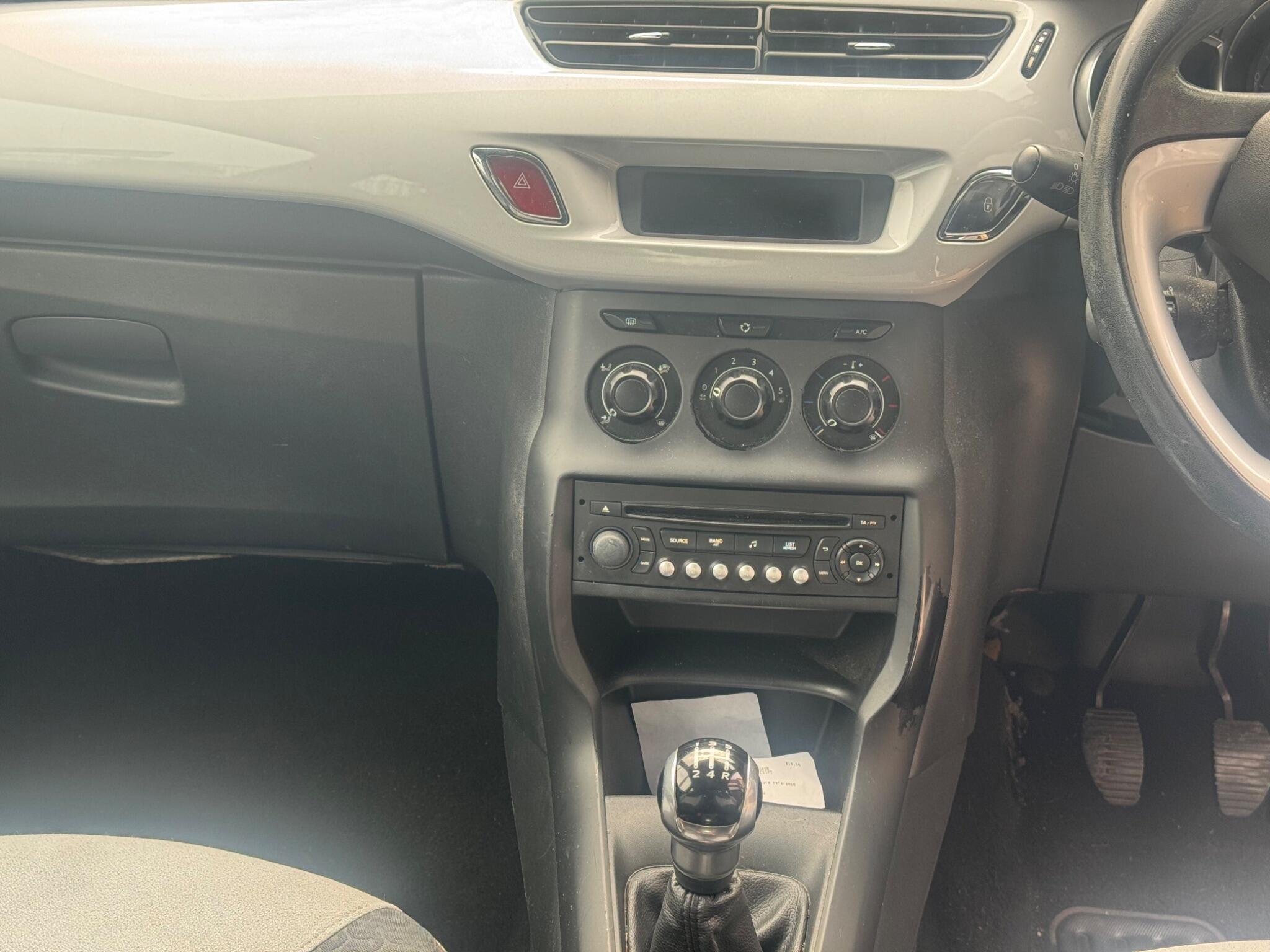 Citroen DS3 view 37