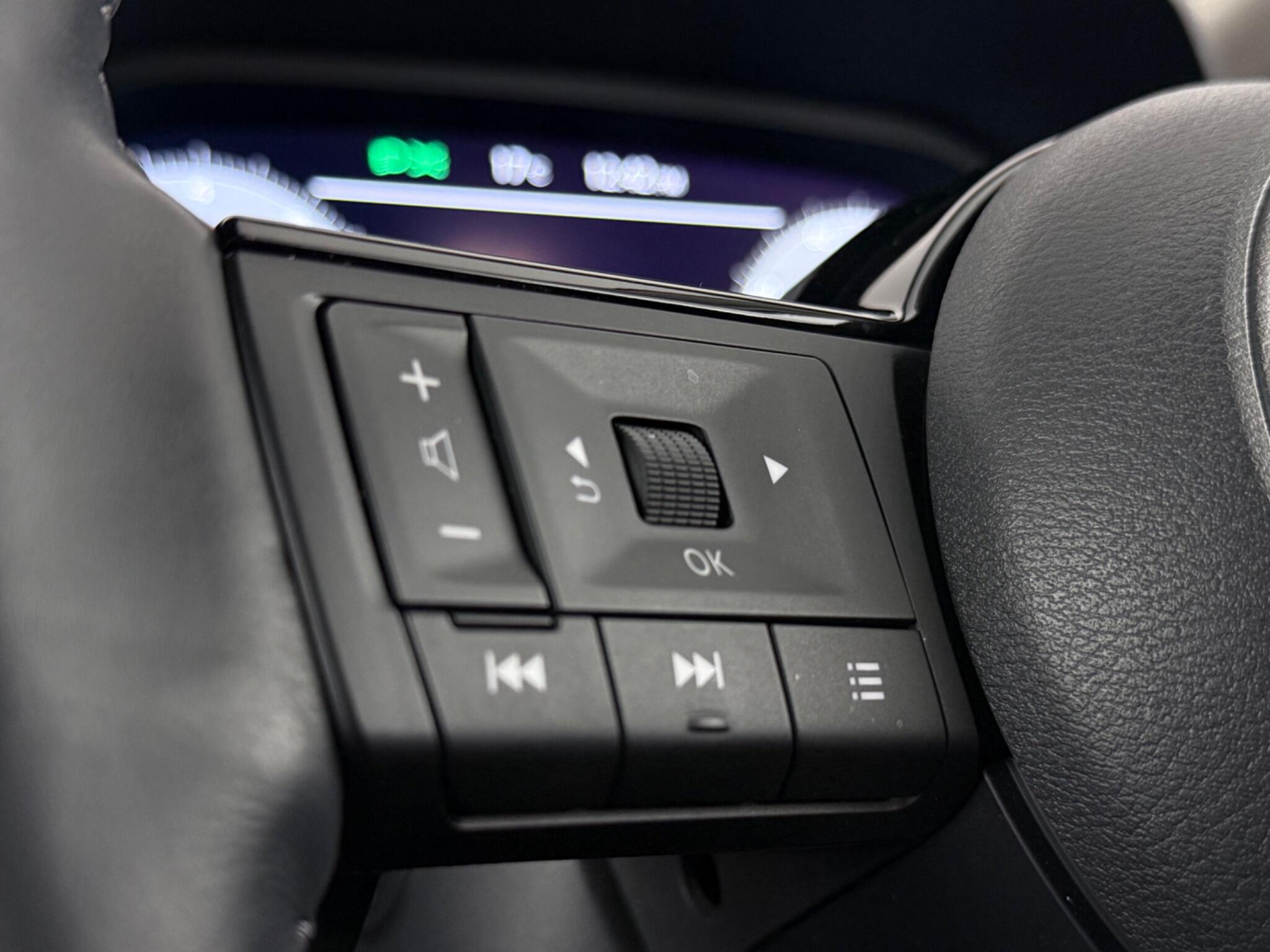 Nissan X-Trail view 13