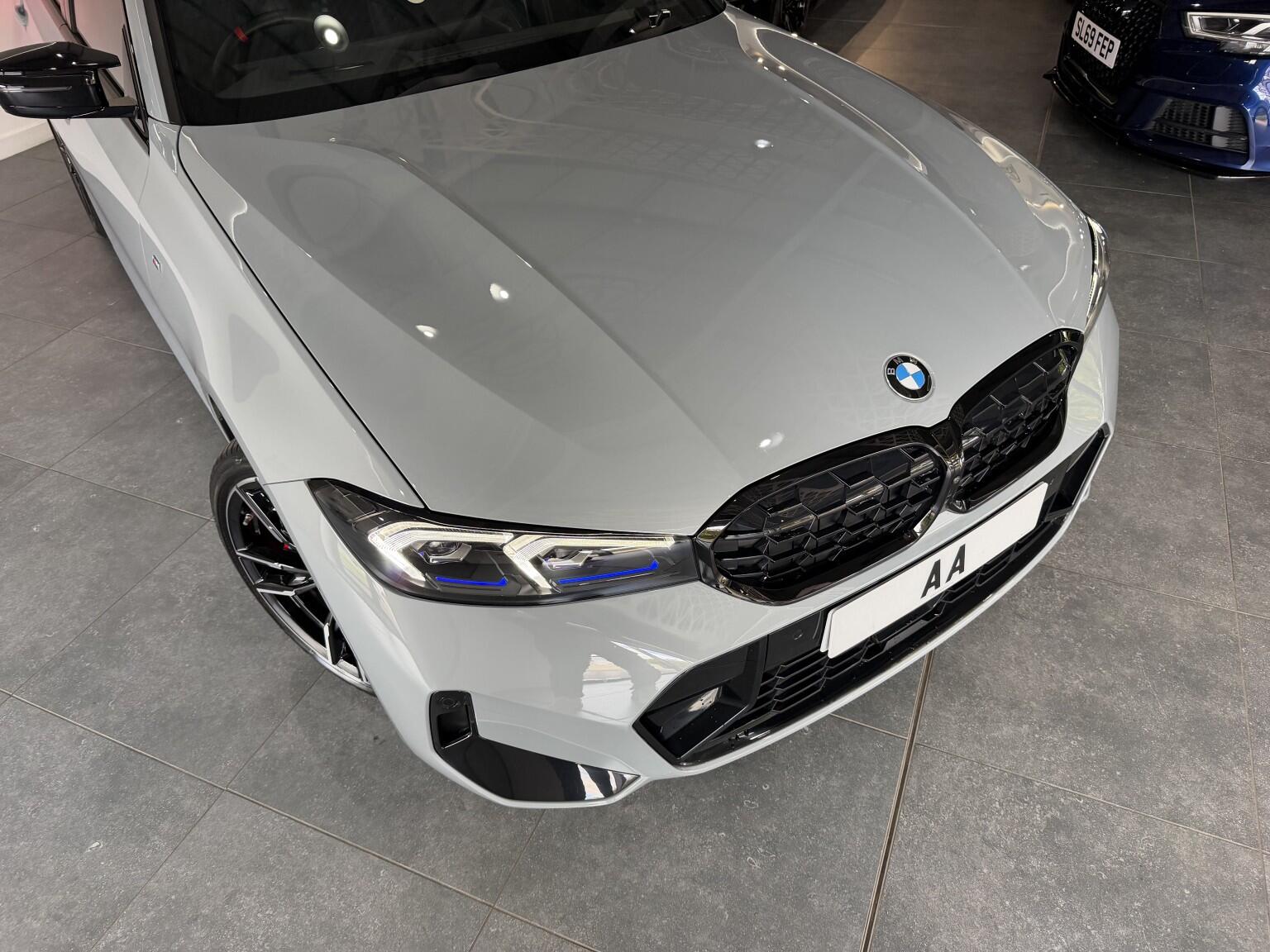BMW 3 Series view 3