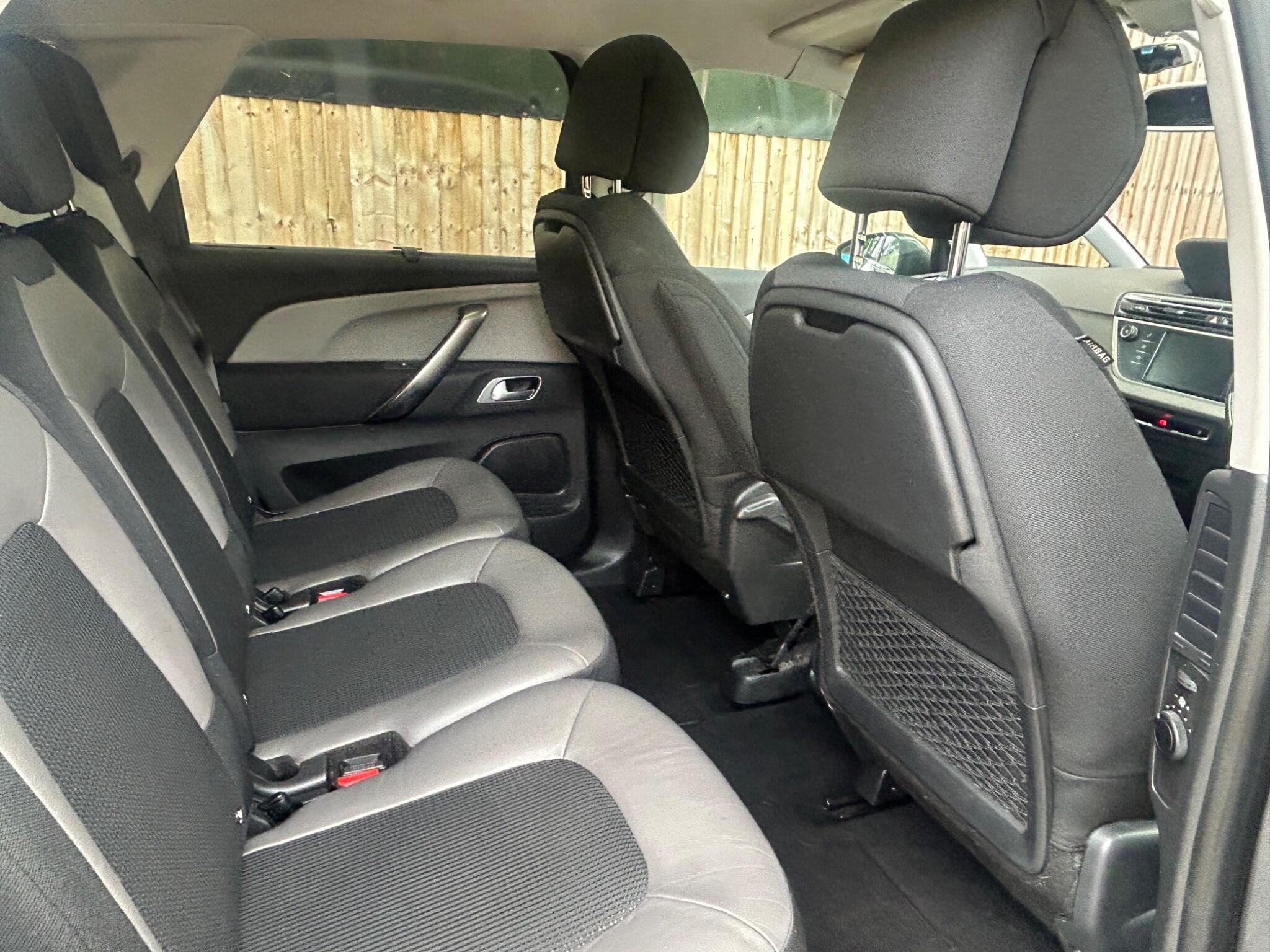 Citroen C4 Spacetourer view 35
