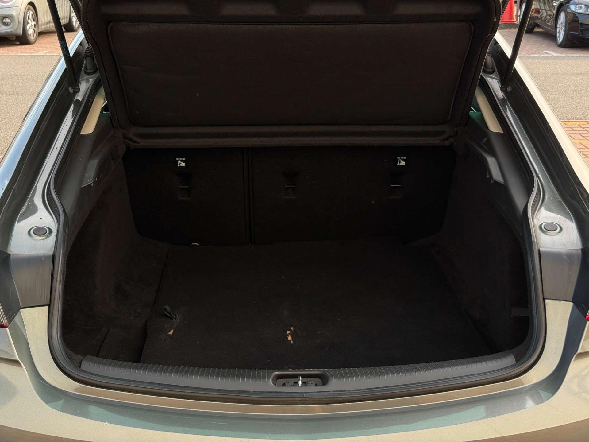 Vauxhall Insignia view 31