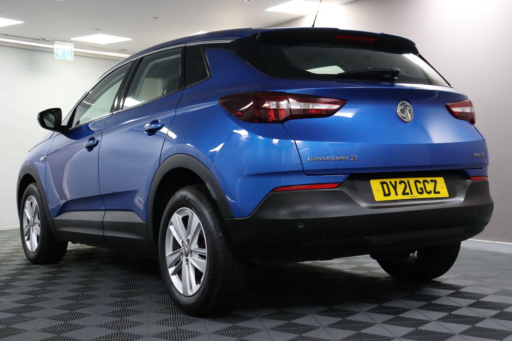Vauxhall Grandland X view 22