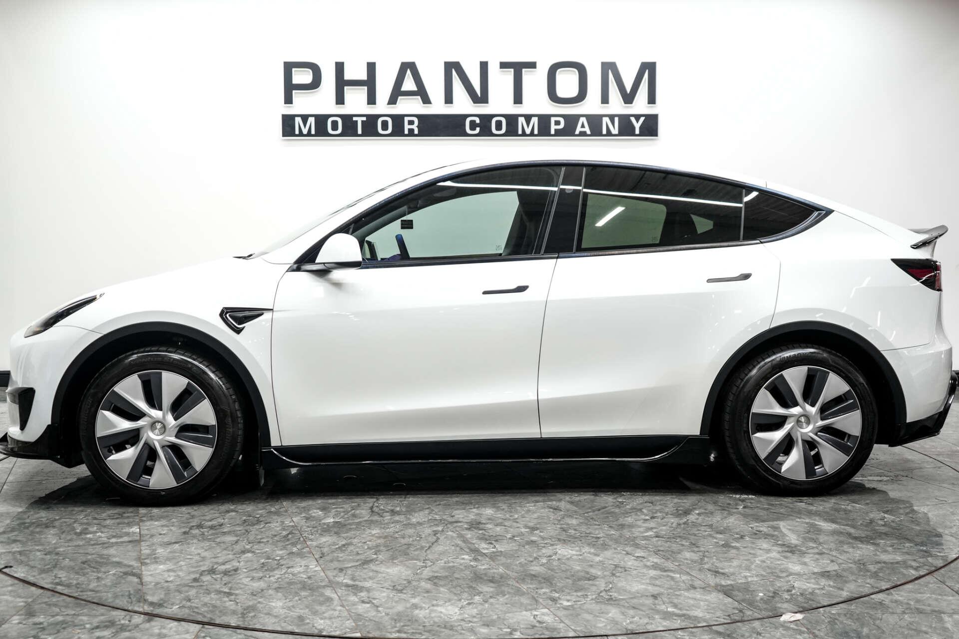 Tesla Model Y view 3