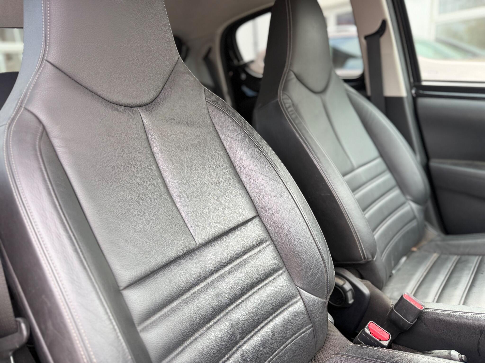 Peugeot 108 view 11