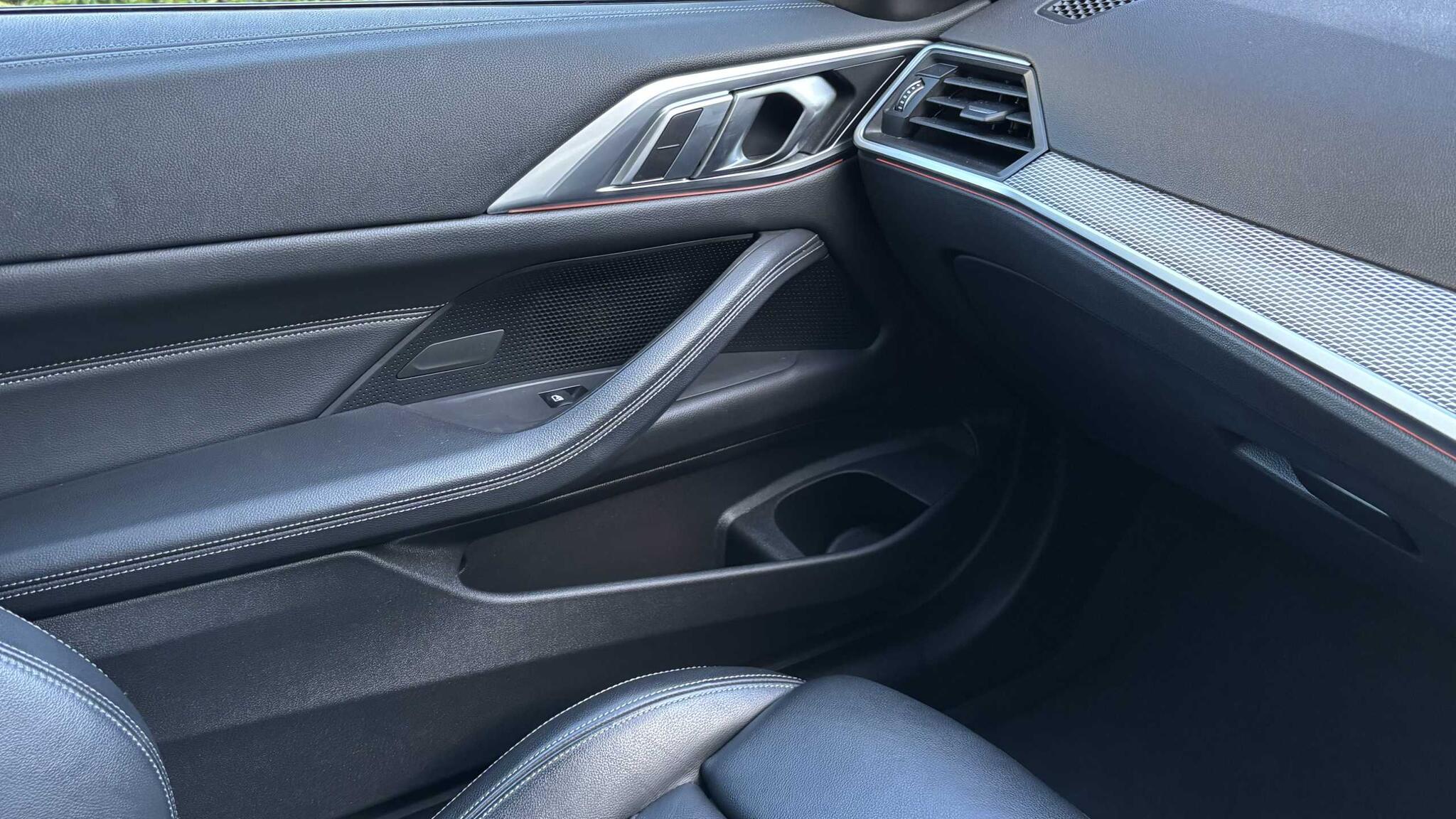 BMW 4 Series view 21
