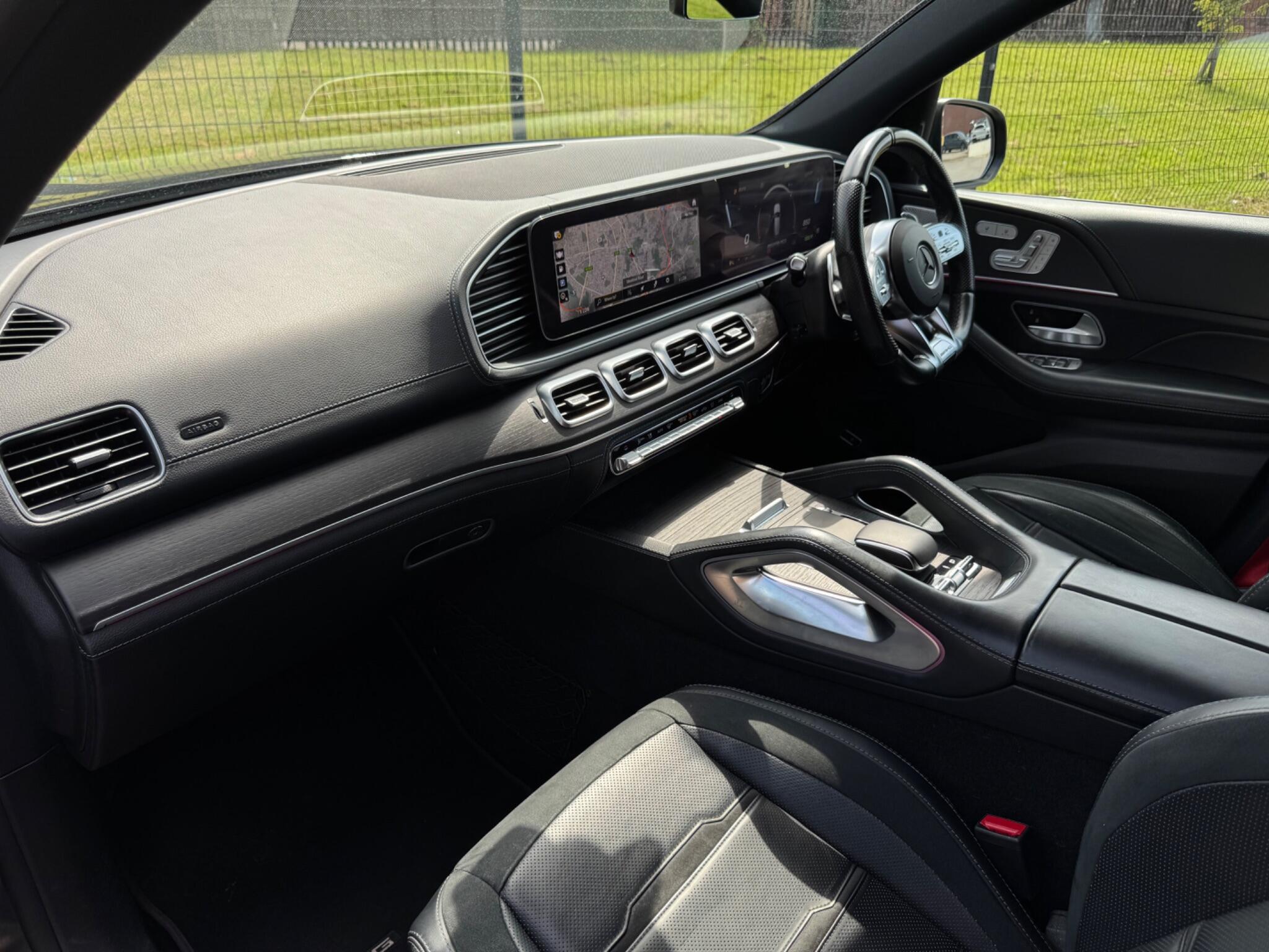 Mercedes-Benz Gle view 18