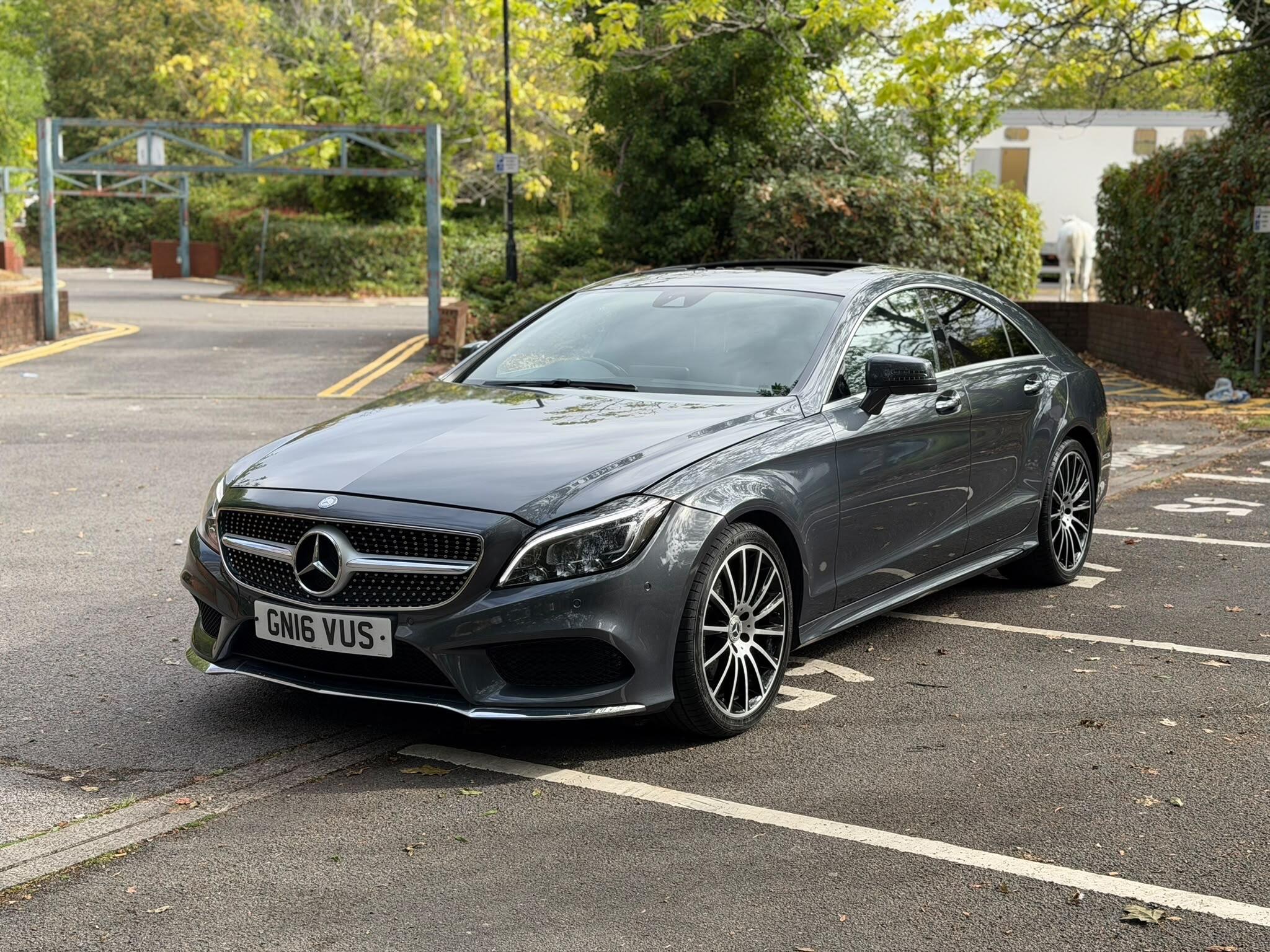 Mercedes-Benz CLS view 8