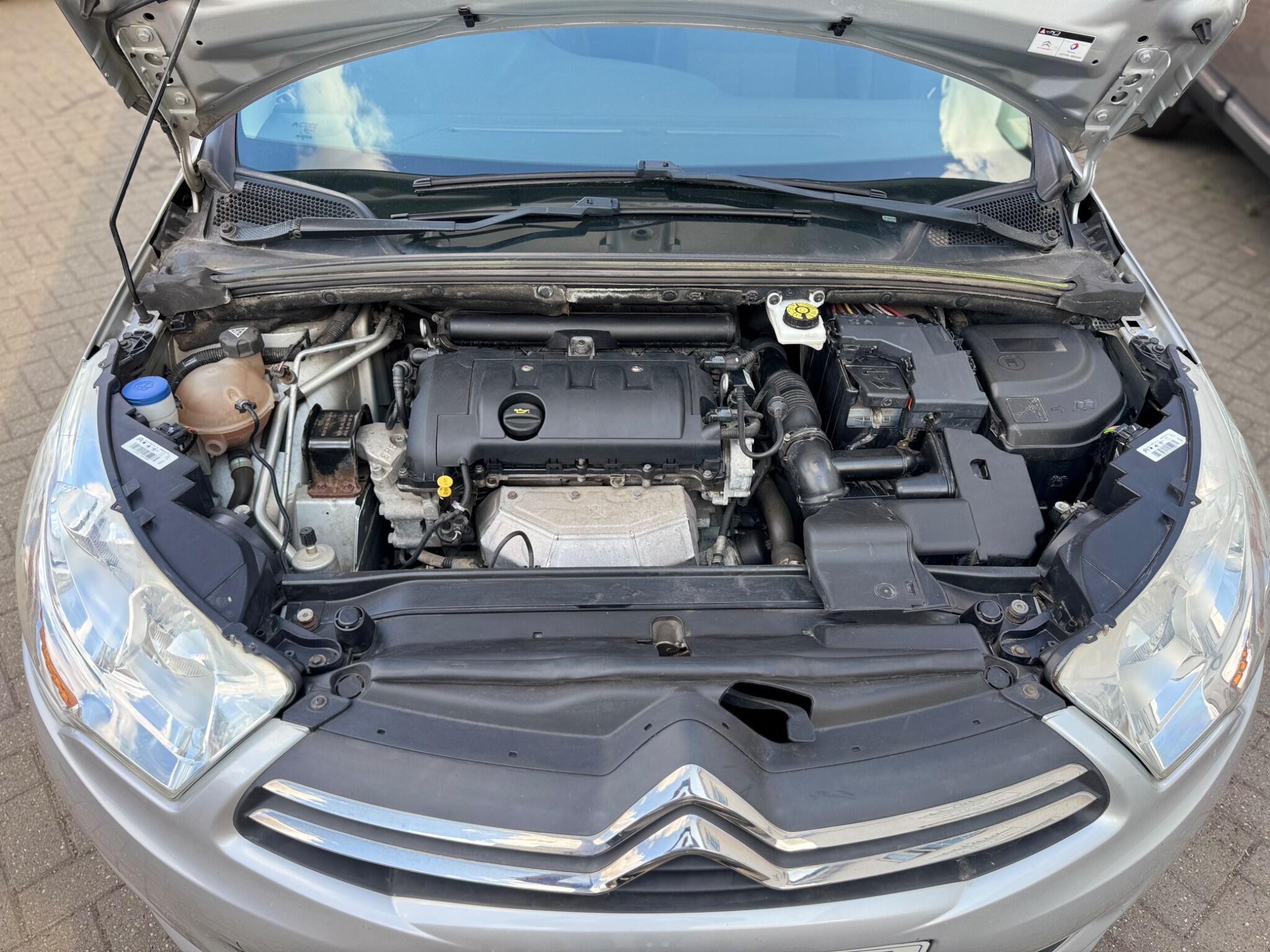 Citroen C4 view 25