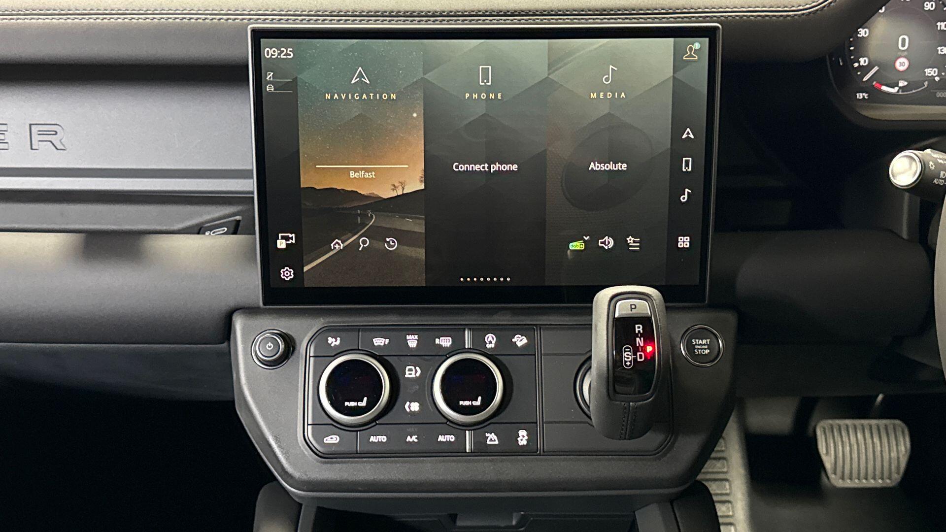 Land Rover Defender view 14