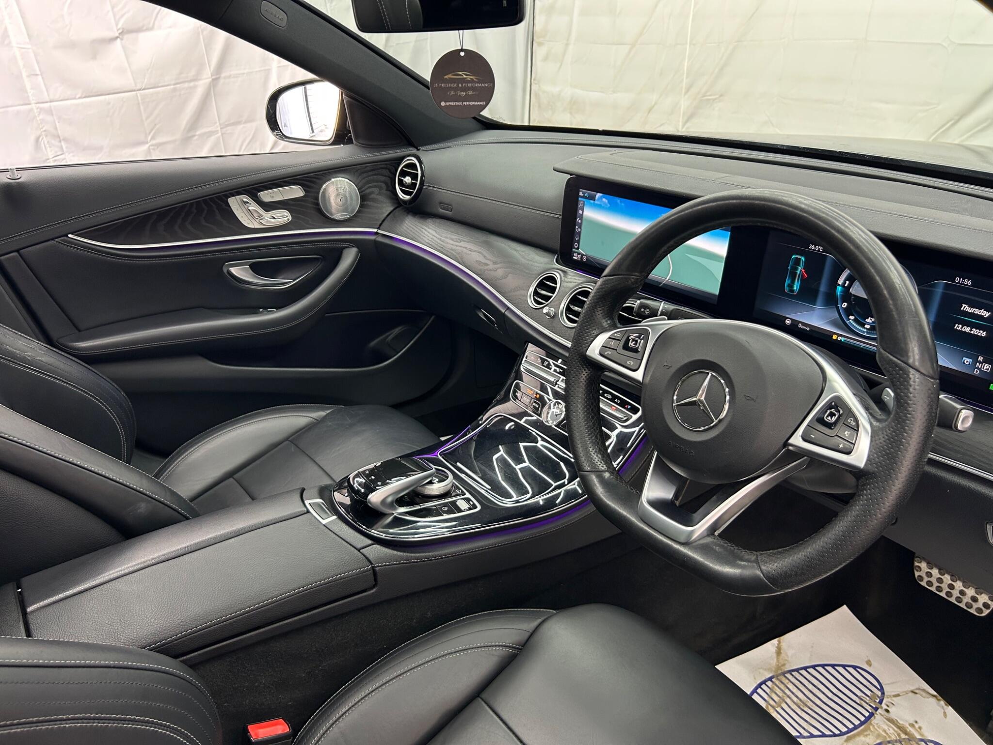Mercedes-Benz E Class view 10