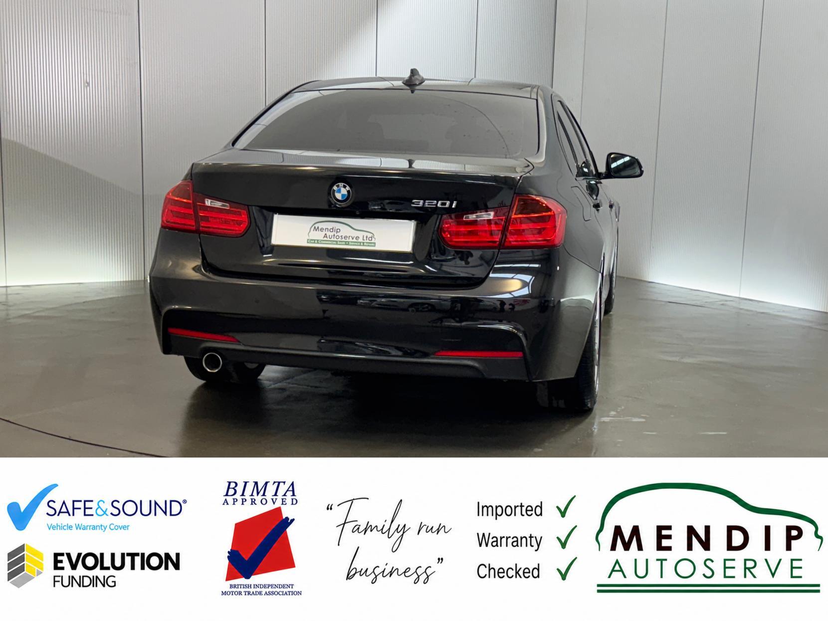 BMW 3 Series view 18