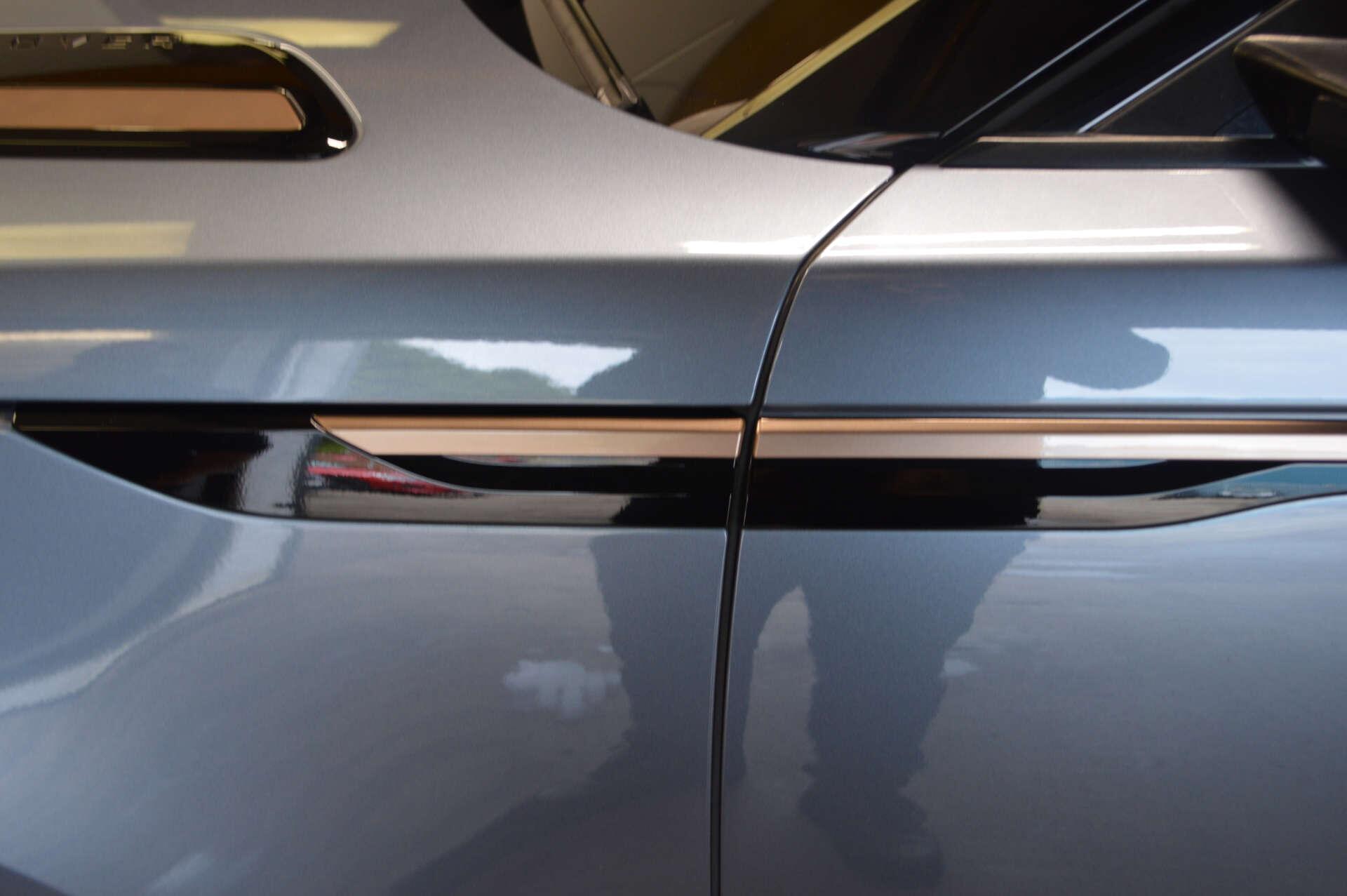 Land Rover Range Rover Velar view 51