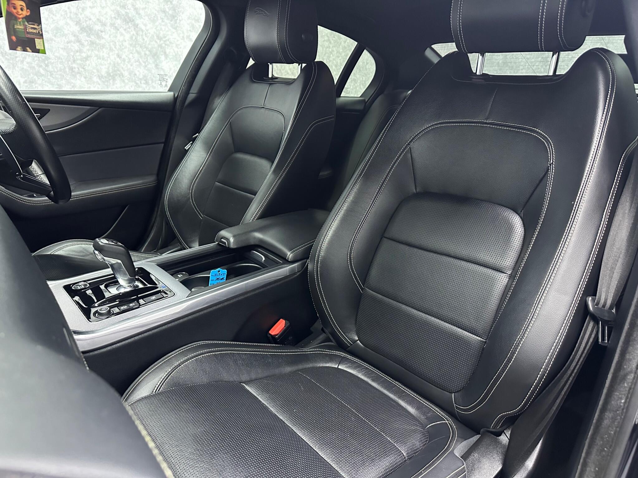 Jaguar Xe view 10