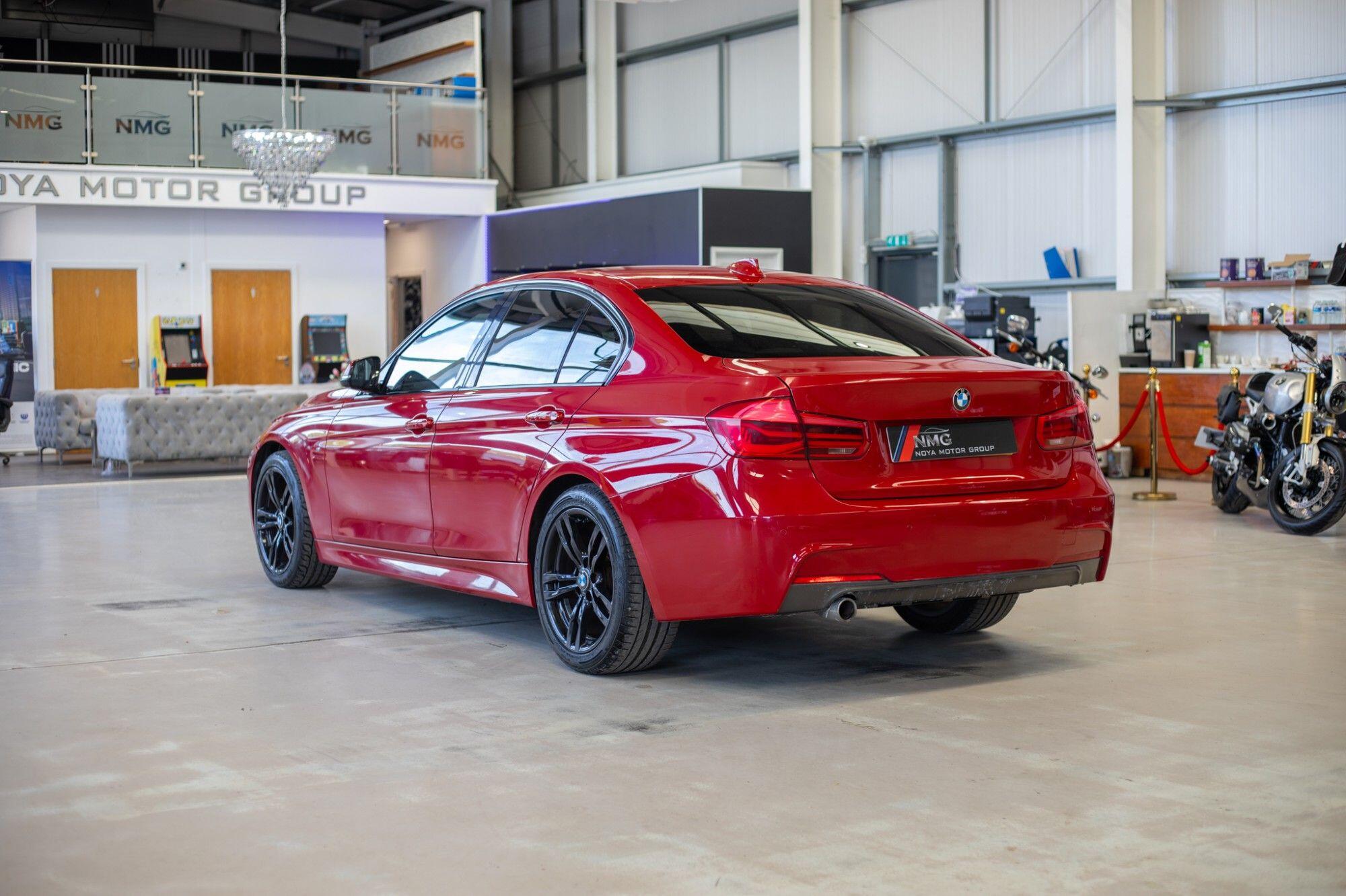 BMW 3 Series view 32