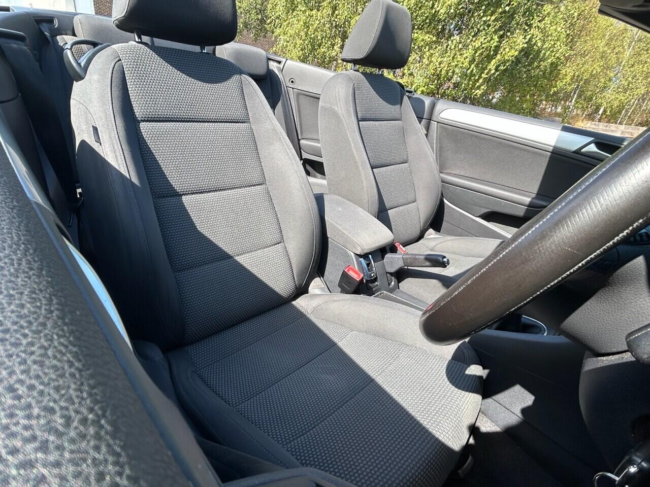 Volkswagen Golf view 23