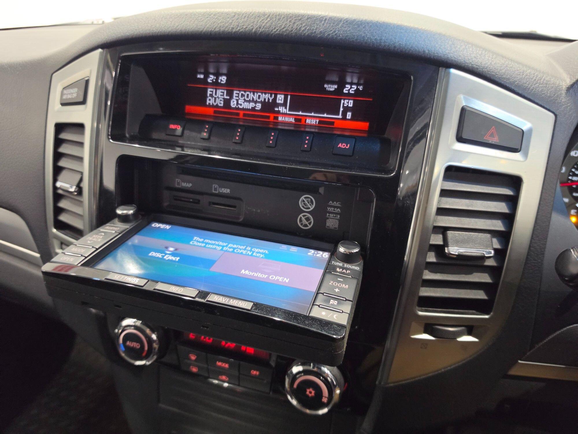 Mitsubishi Shogun view 33