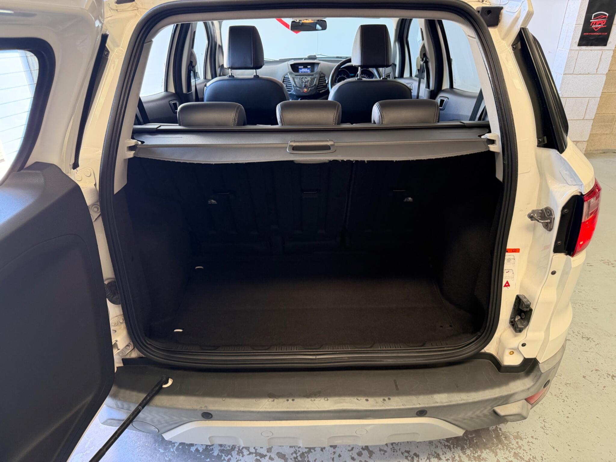 Ford Ecosport view 56
