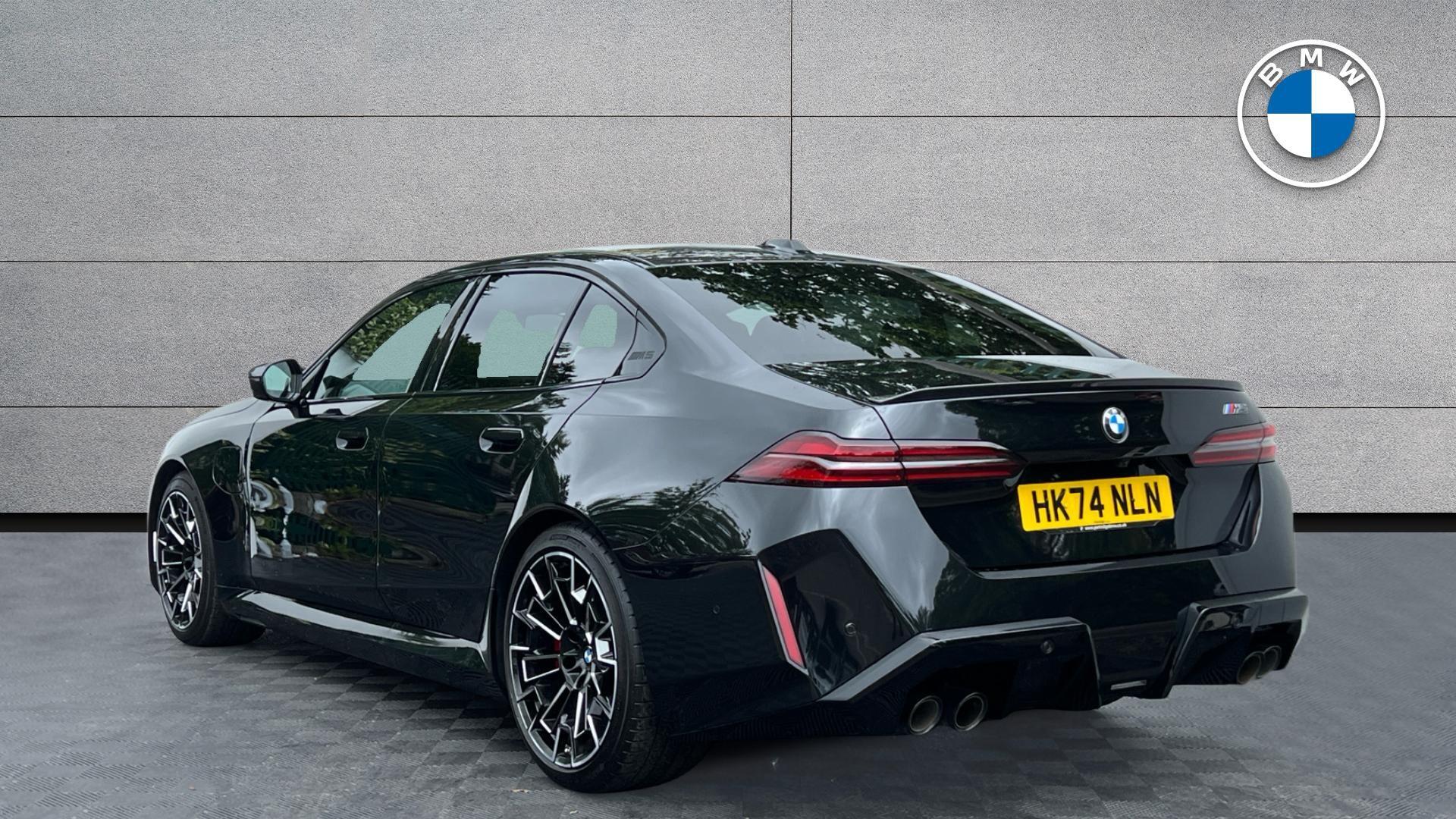 BMW M5 view 2