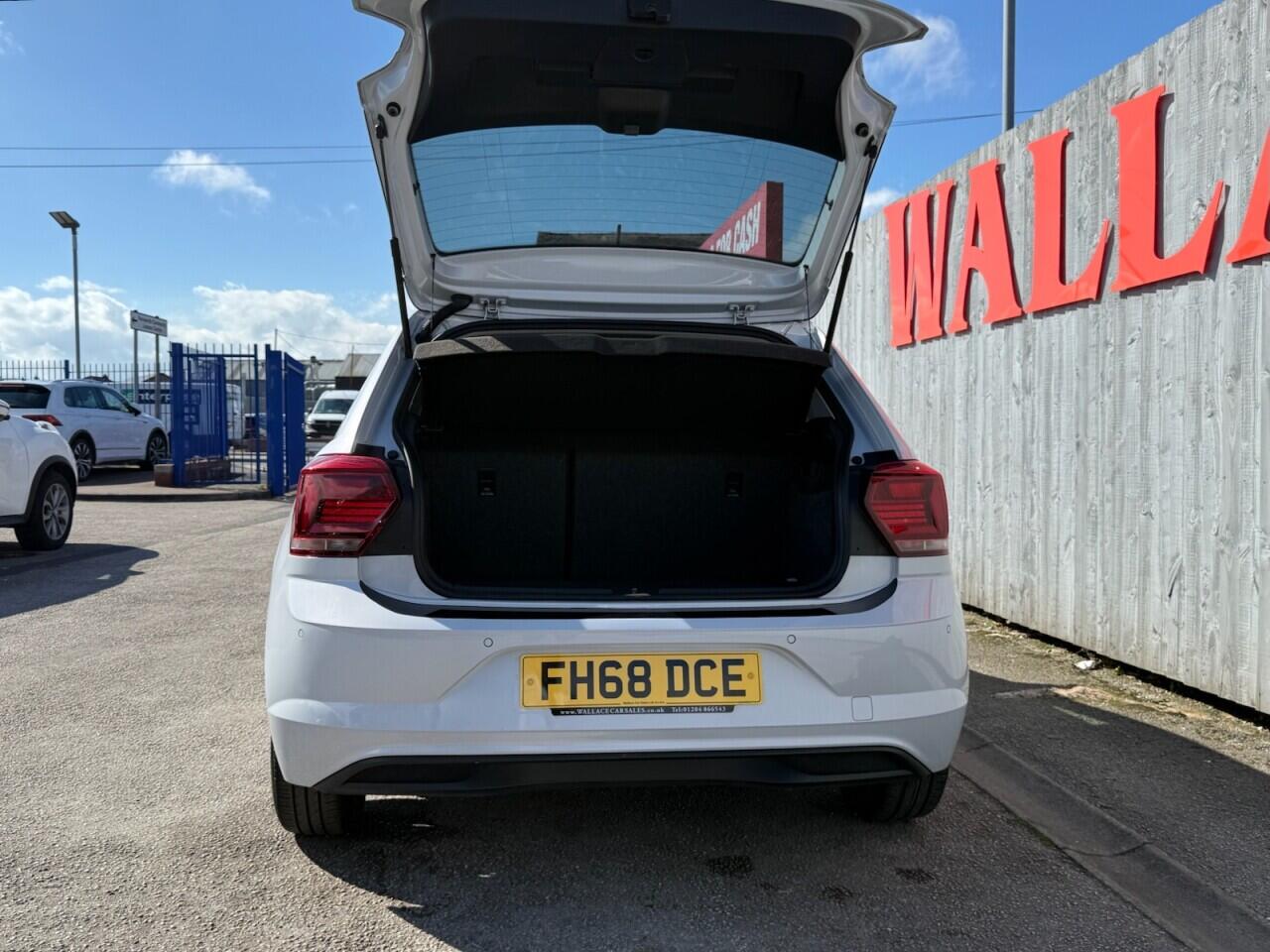 Volkswagen Polo view 37