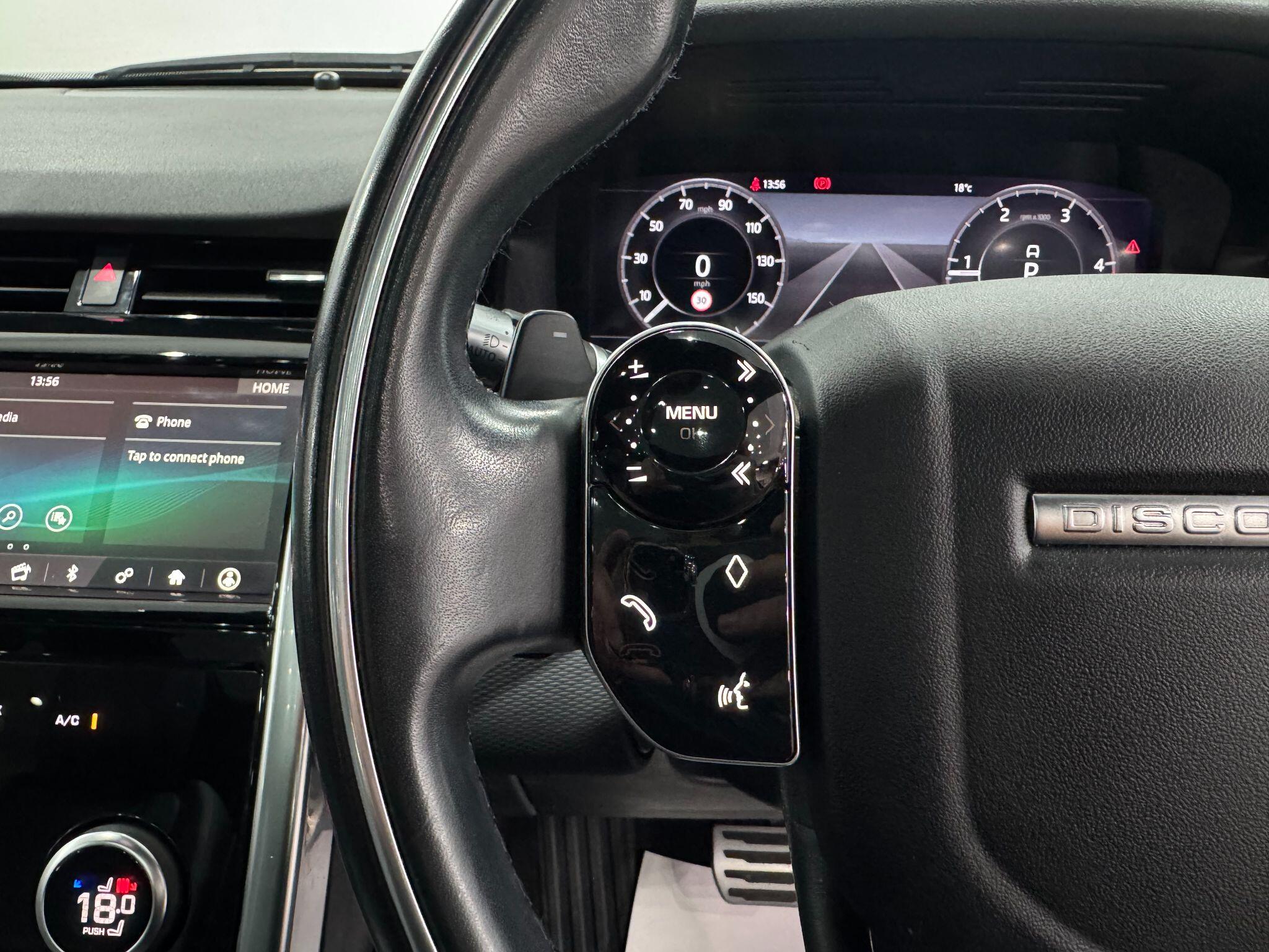 Land Rover Discovery Sport view 31