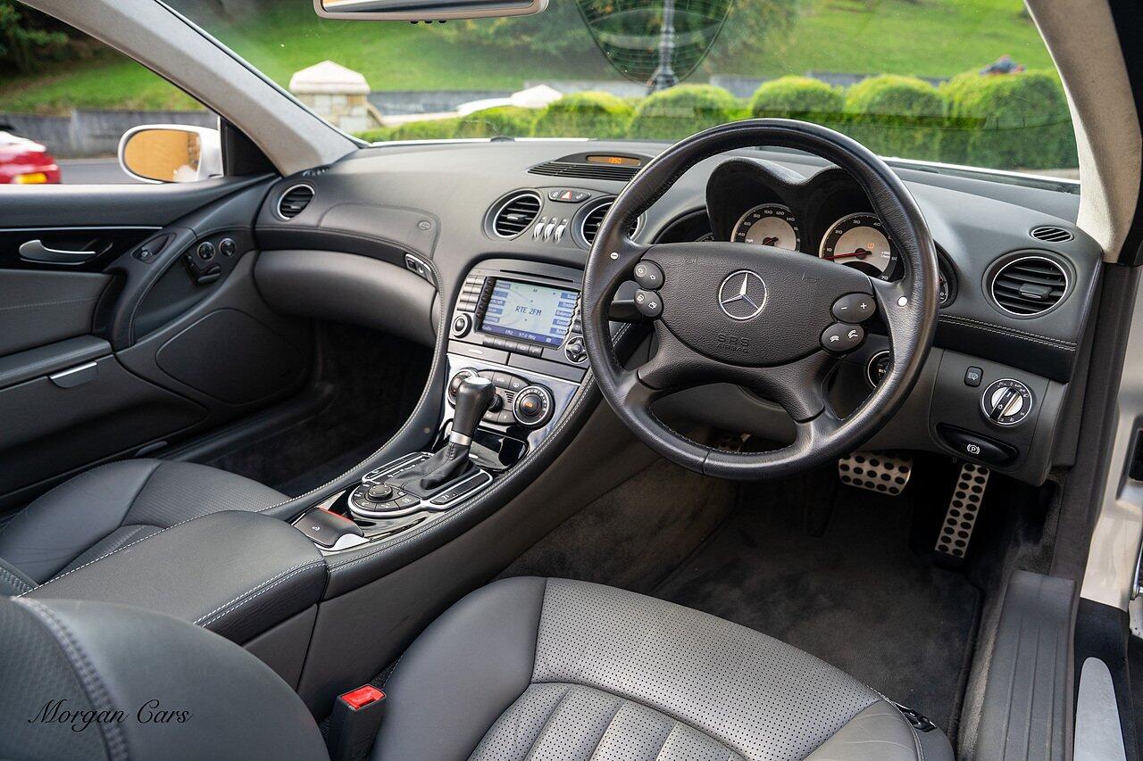 Mercedes-Benz SL view 49