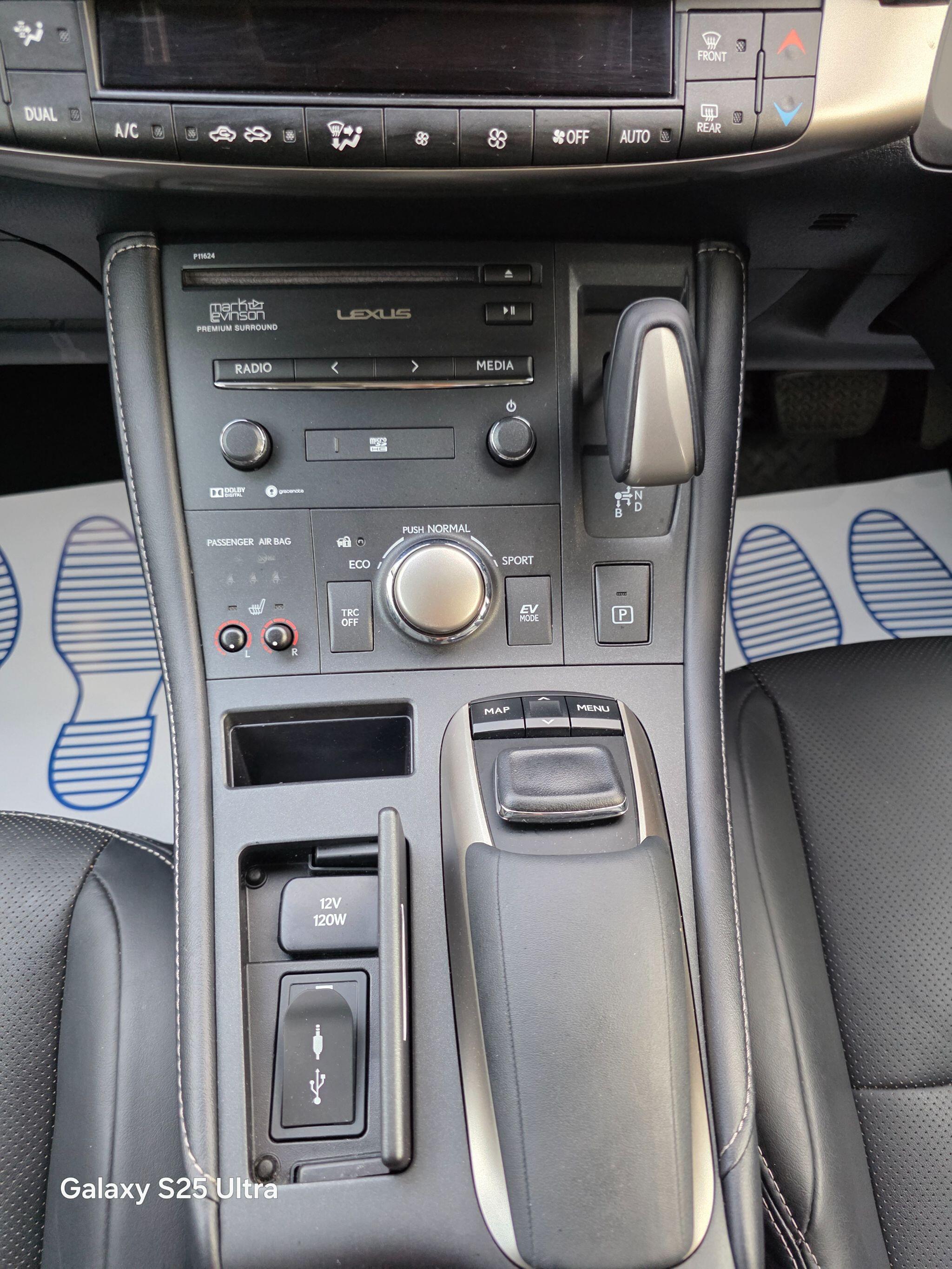 Lexus CT view 50