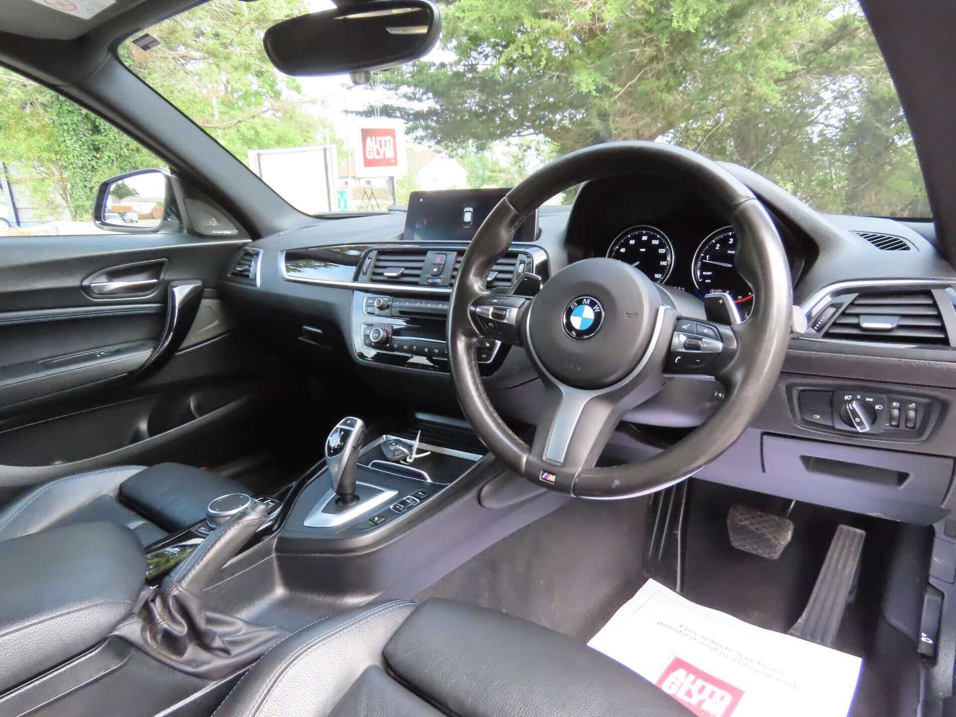 BMW 1 Series view 8