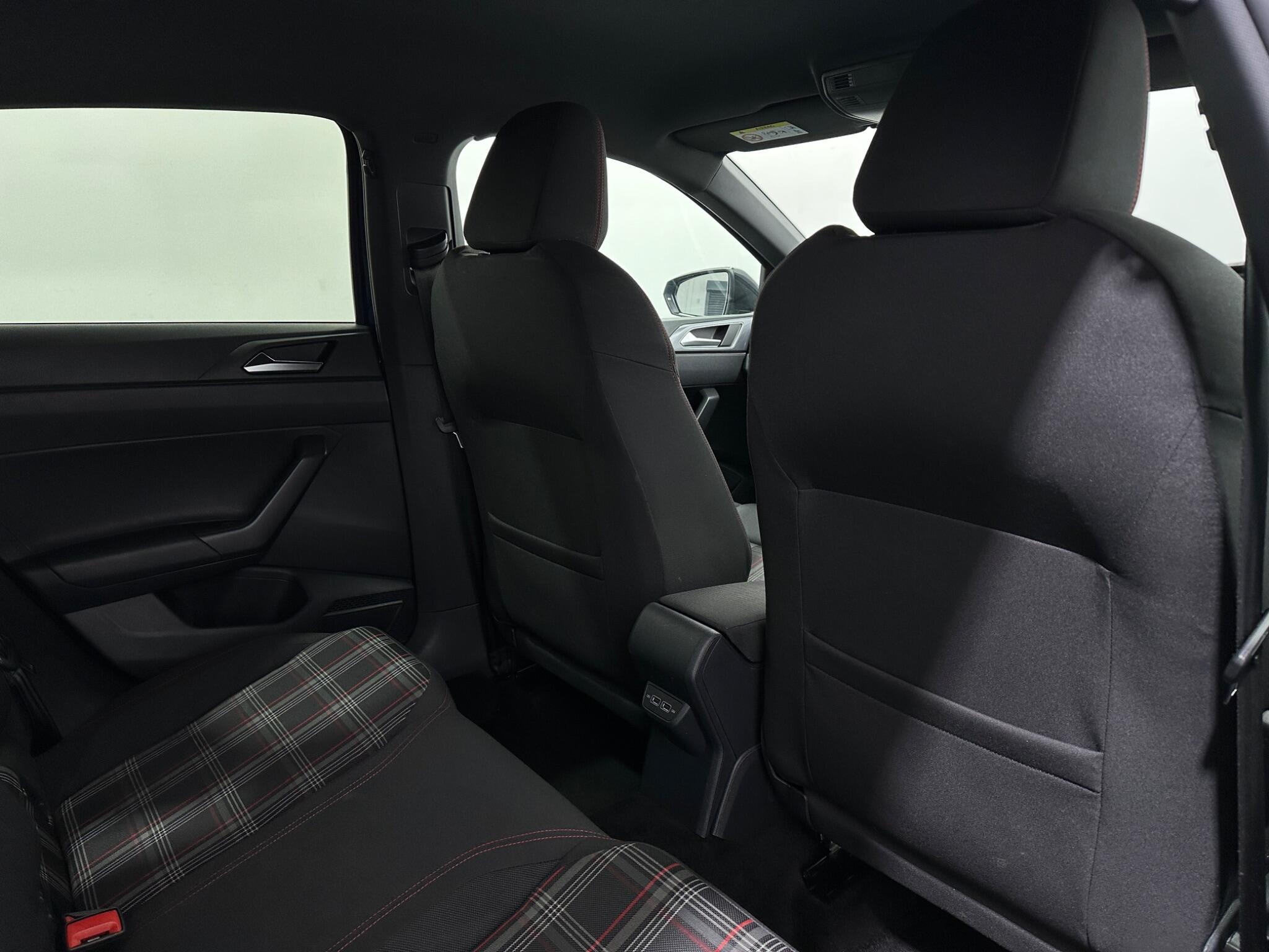Volkswagen Polo view 40