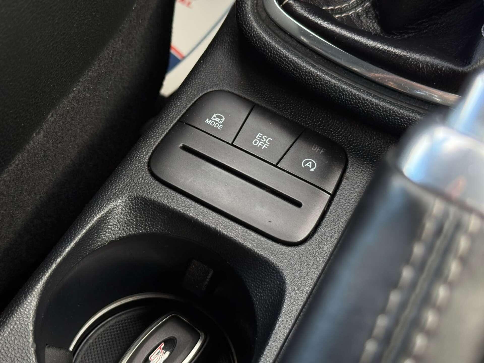 Ford Fiesta view 55