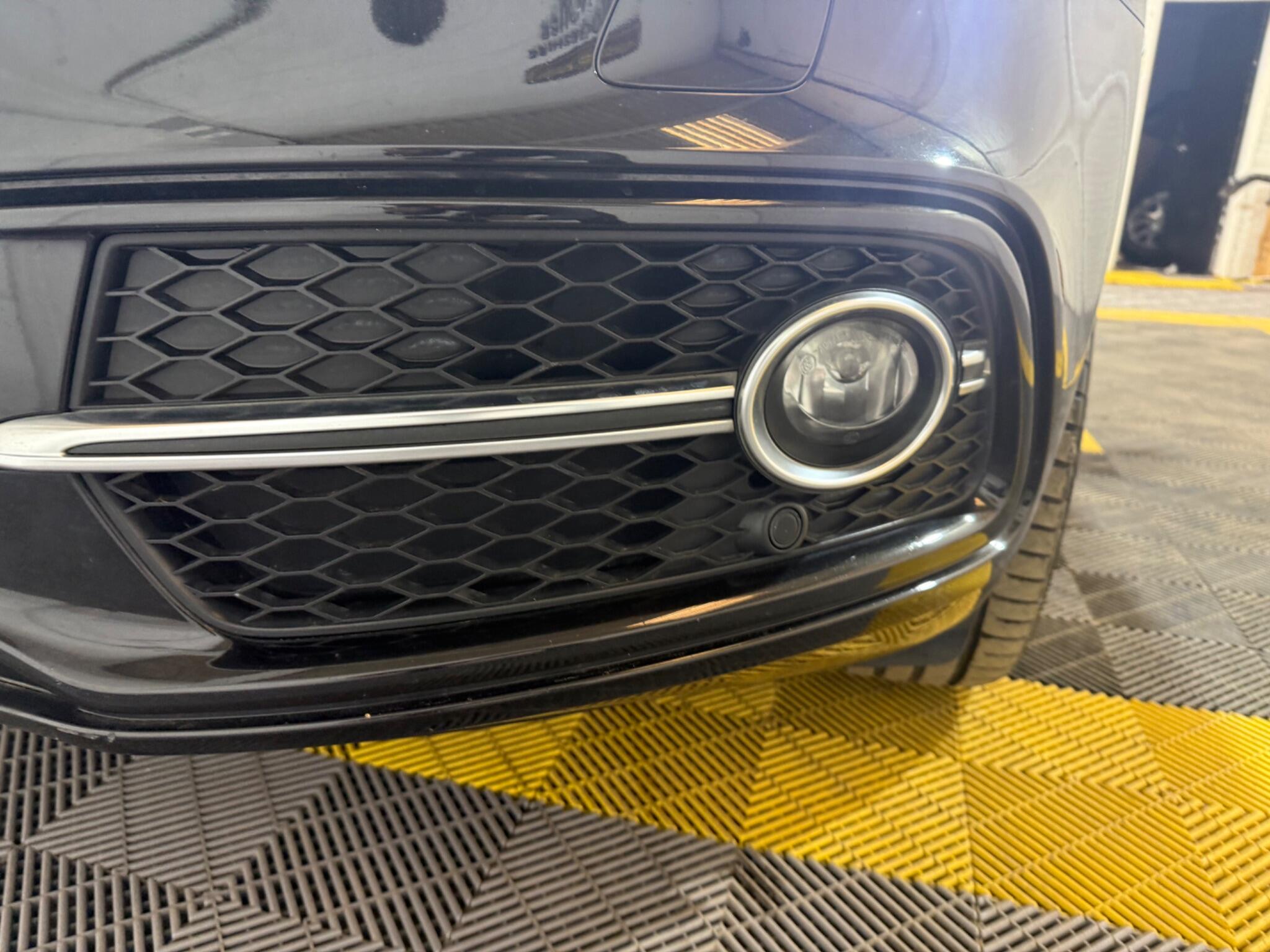 Audi SQ5 view 61