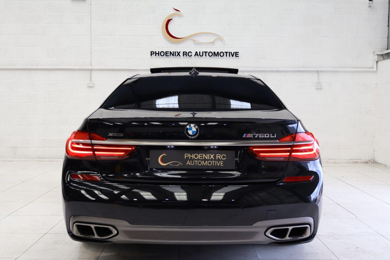 BMW 7 Series view 8