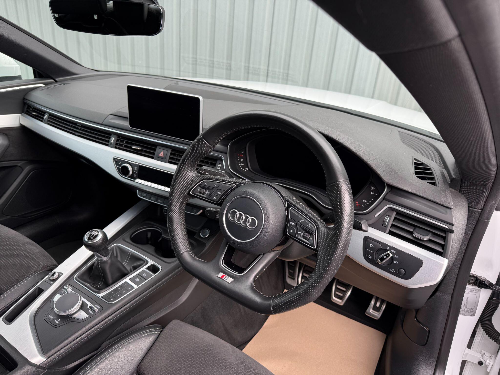 Audi A5 view 14