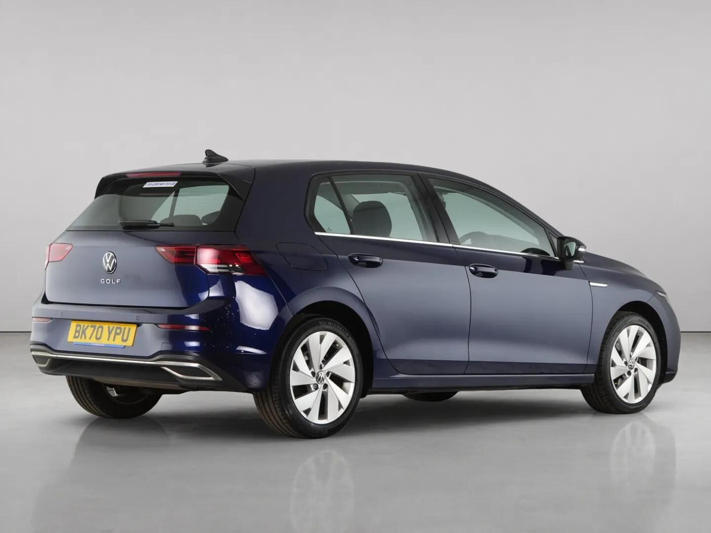 Volkswagen Golf view 9