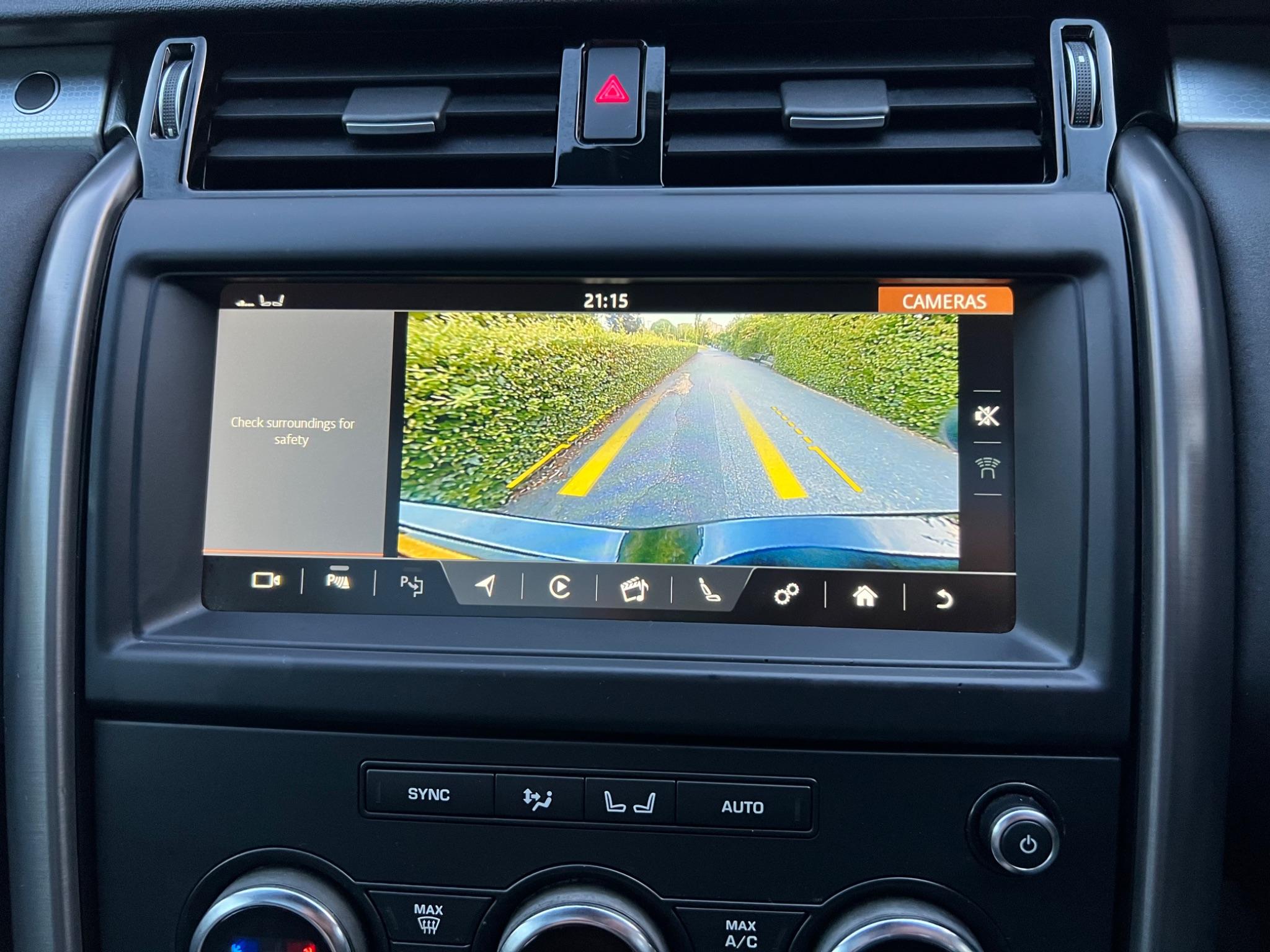Land Rover Discovery view 40