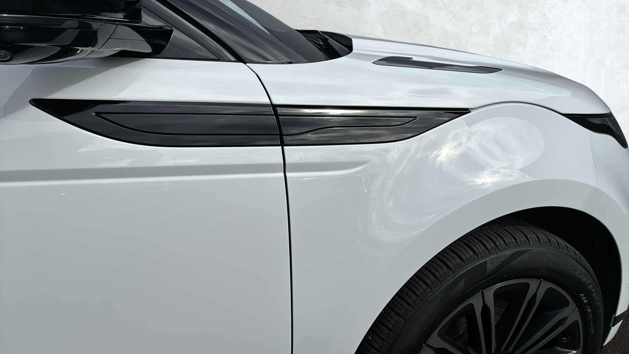 Land Rover Range Rover Evoque view 22