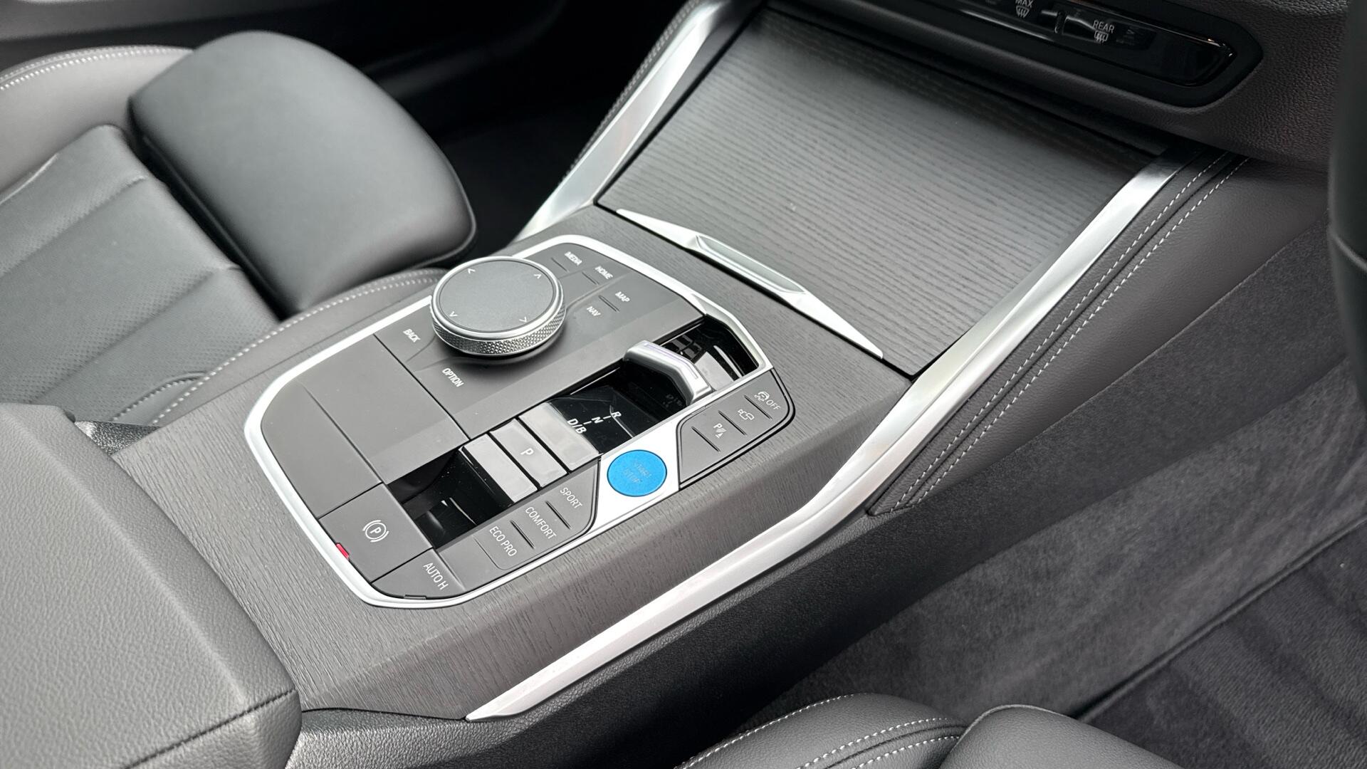 BMW i4 view 31