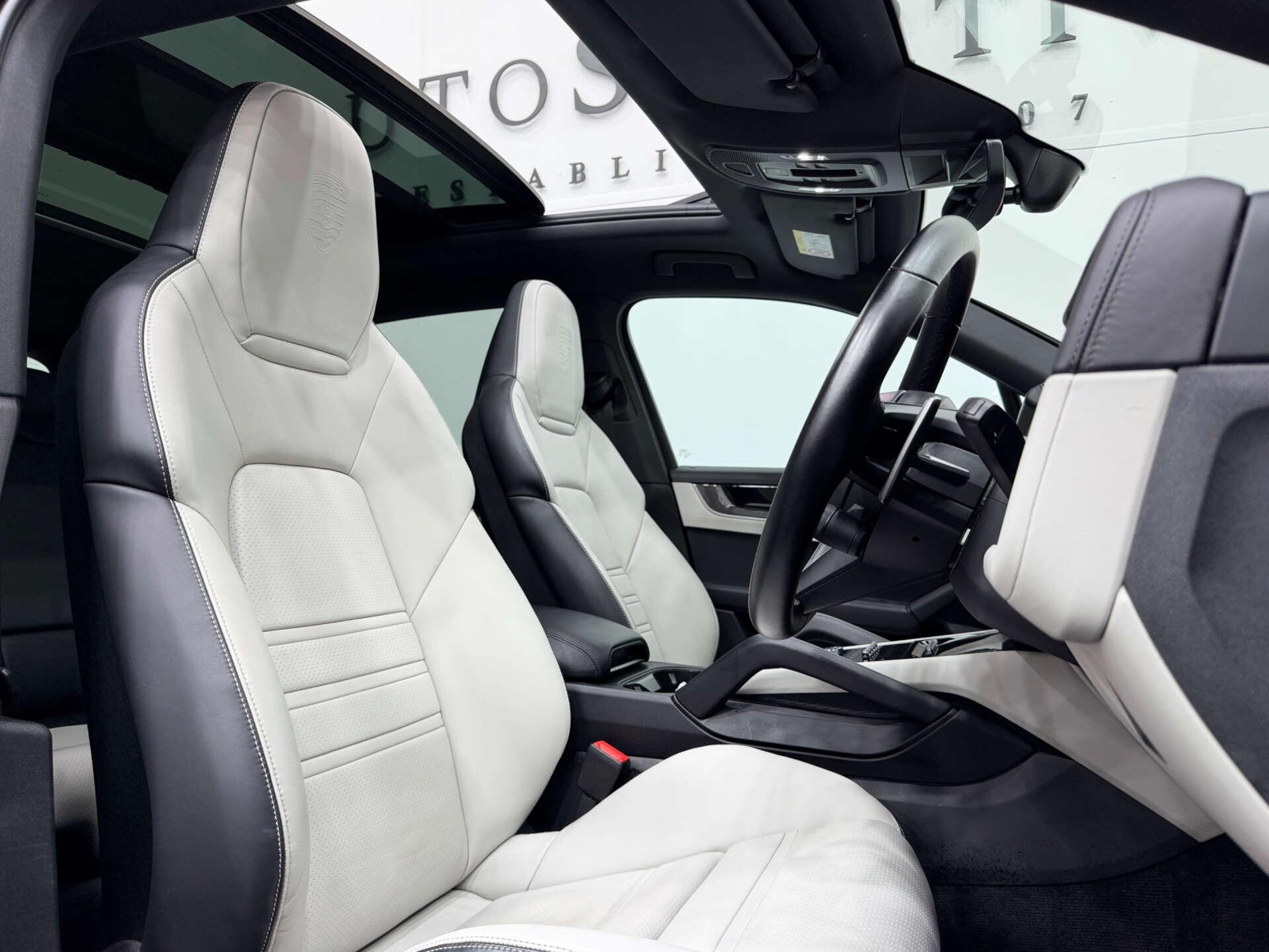 Porsche Cayenne view 2