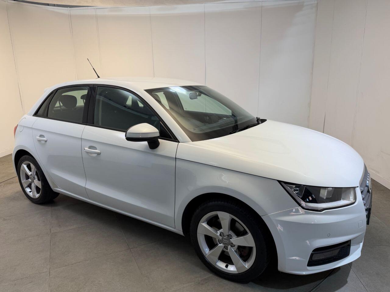 Audi A1 view 5