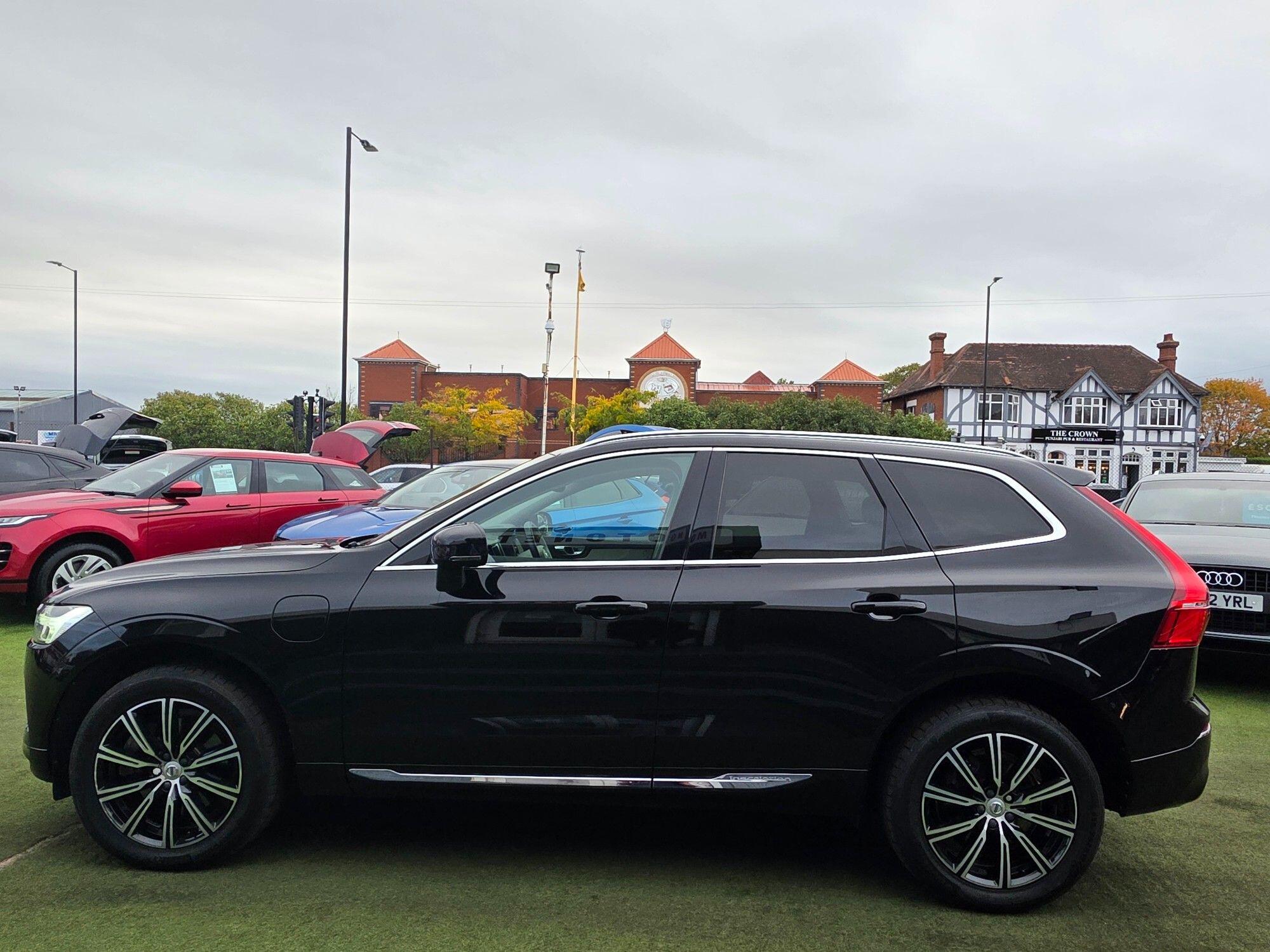 Volvo XC60 view 4