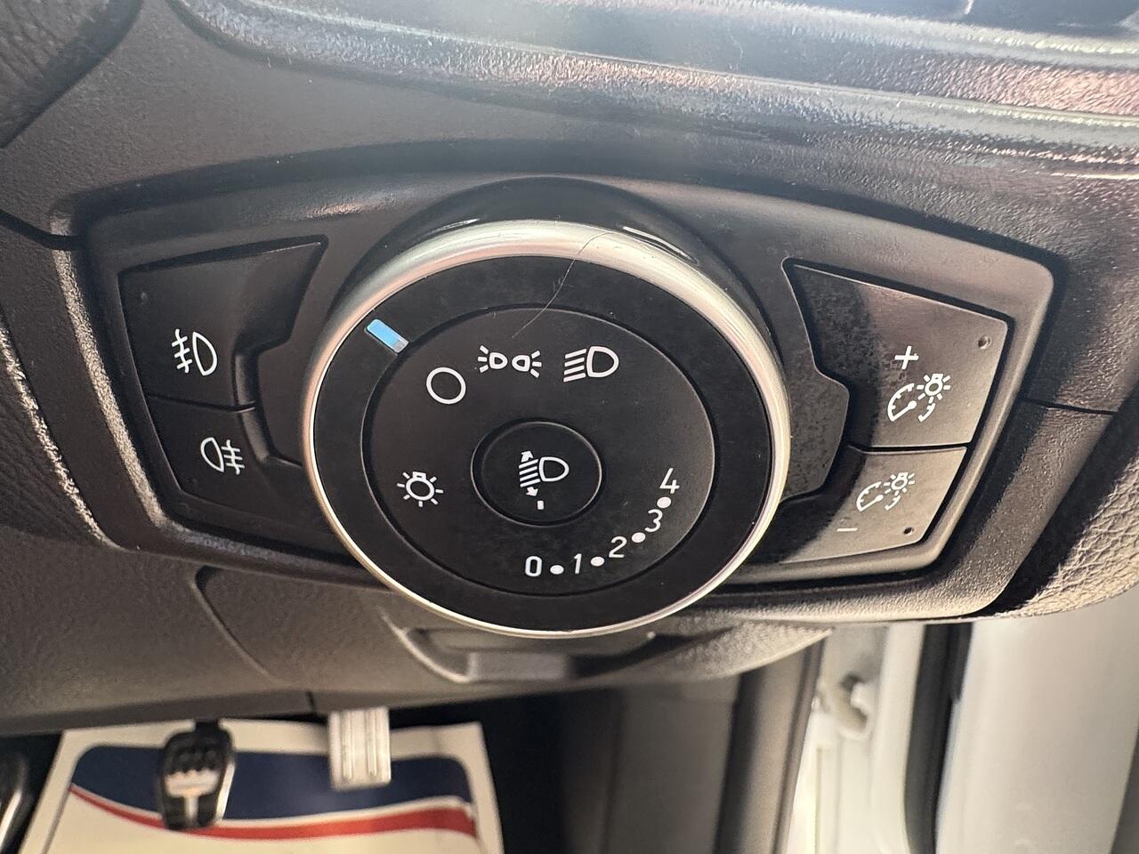 Ford Focus view 23