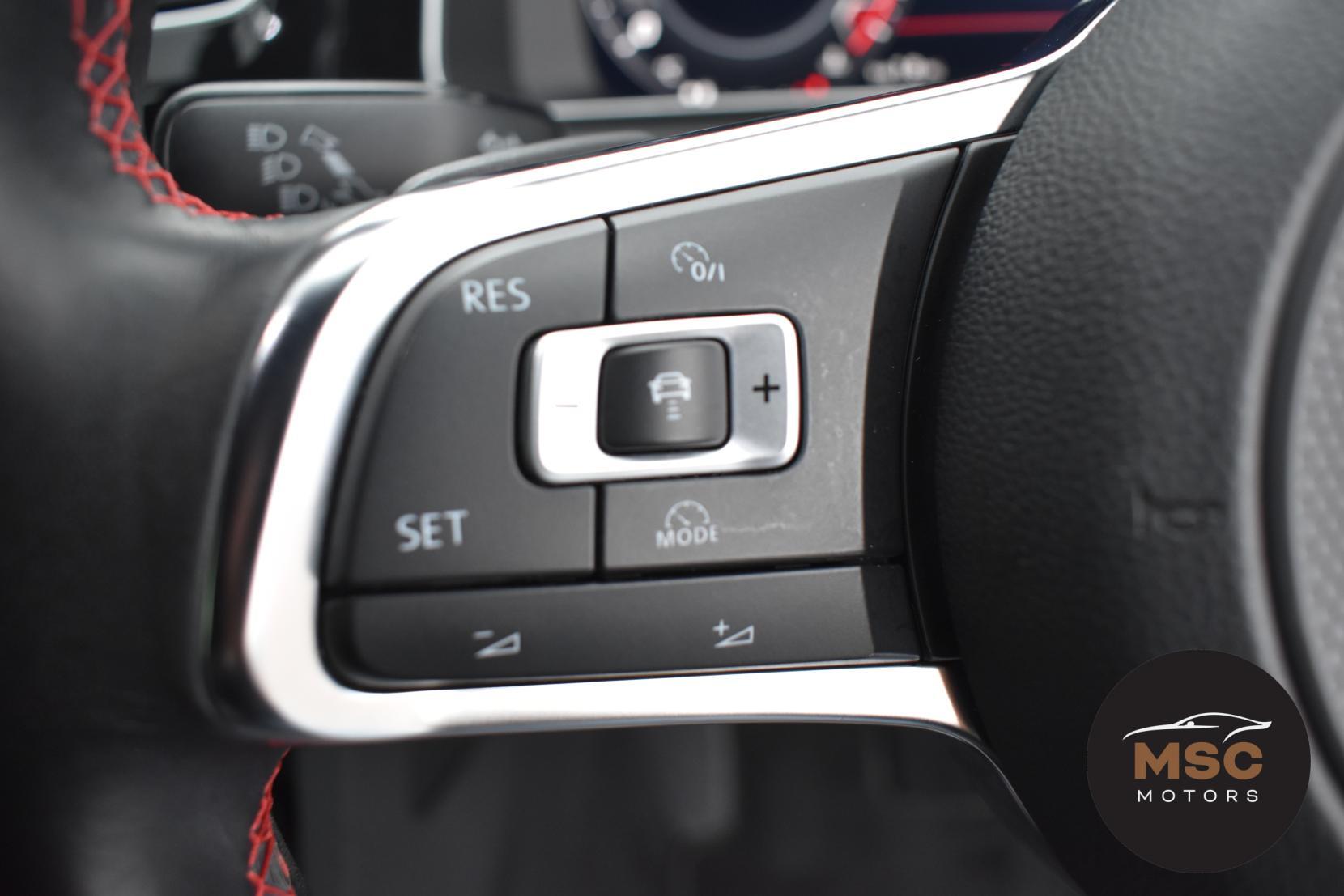 Volkswagen Golf view 39