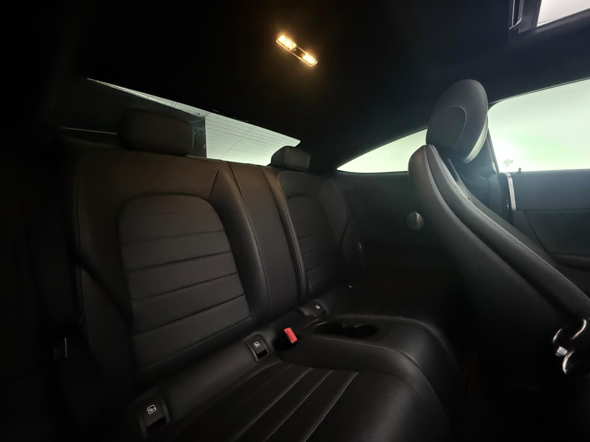 Mercedes-Benz C-Class view 34