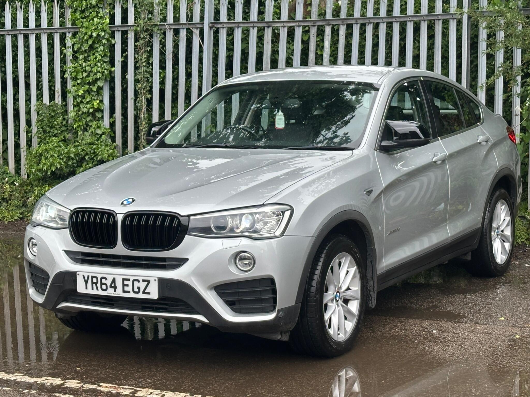 BMW X4 view 3