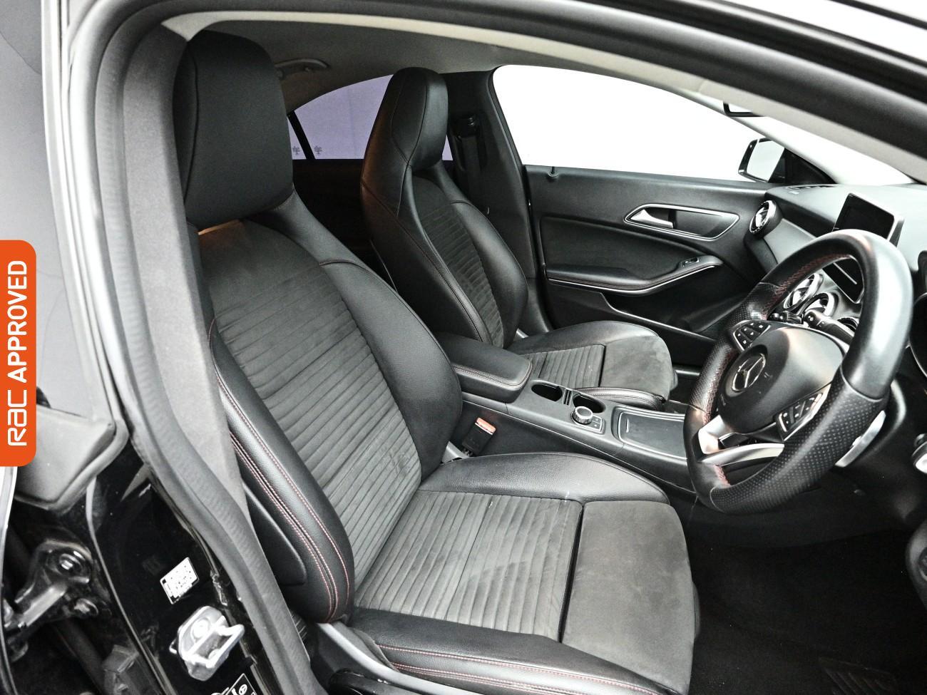 Mercedes-Benz Cla view 12
