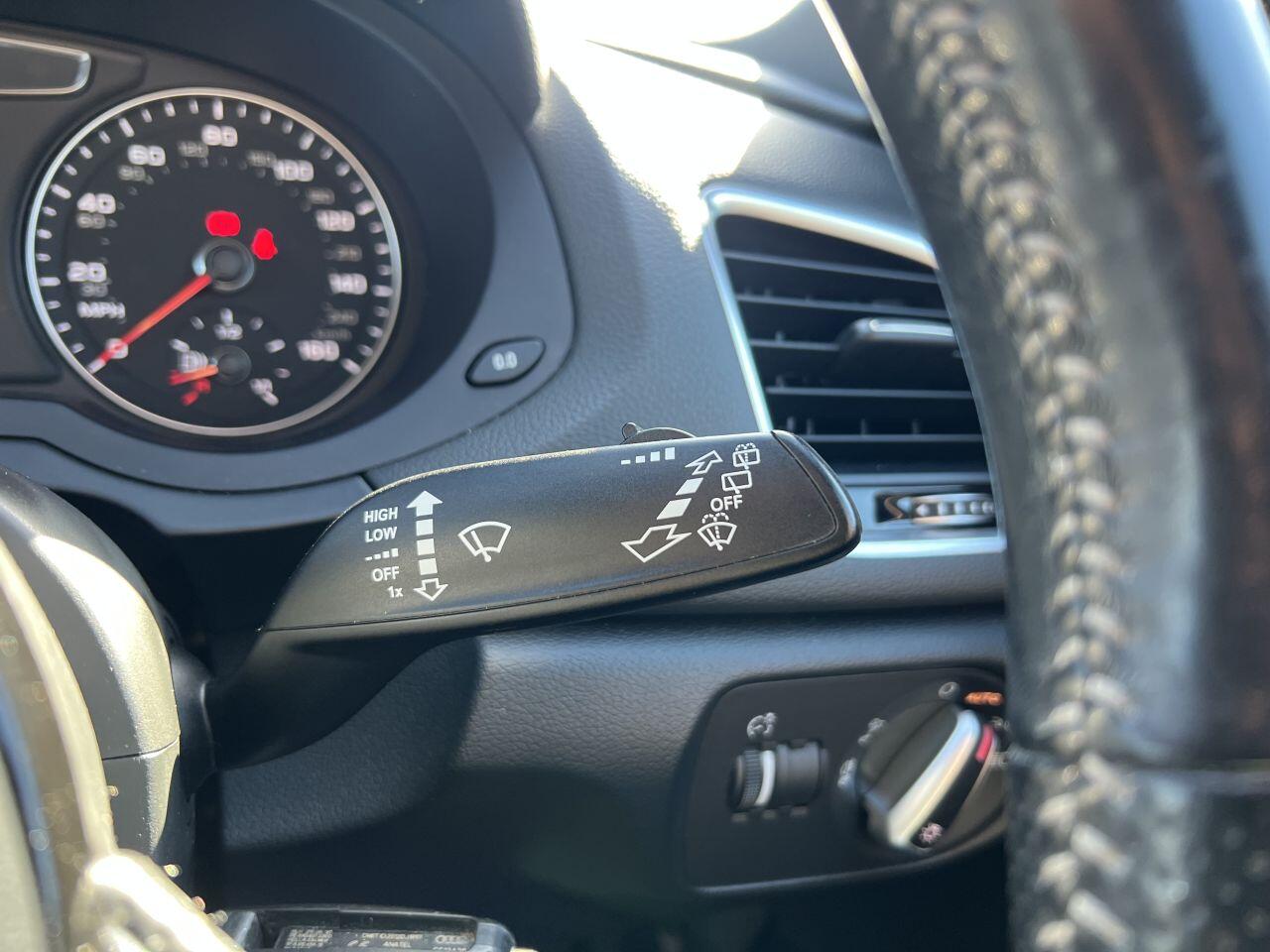 Audi Q3 view 49