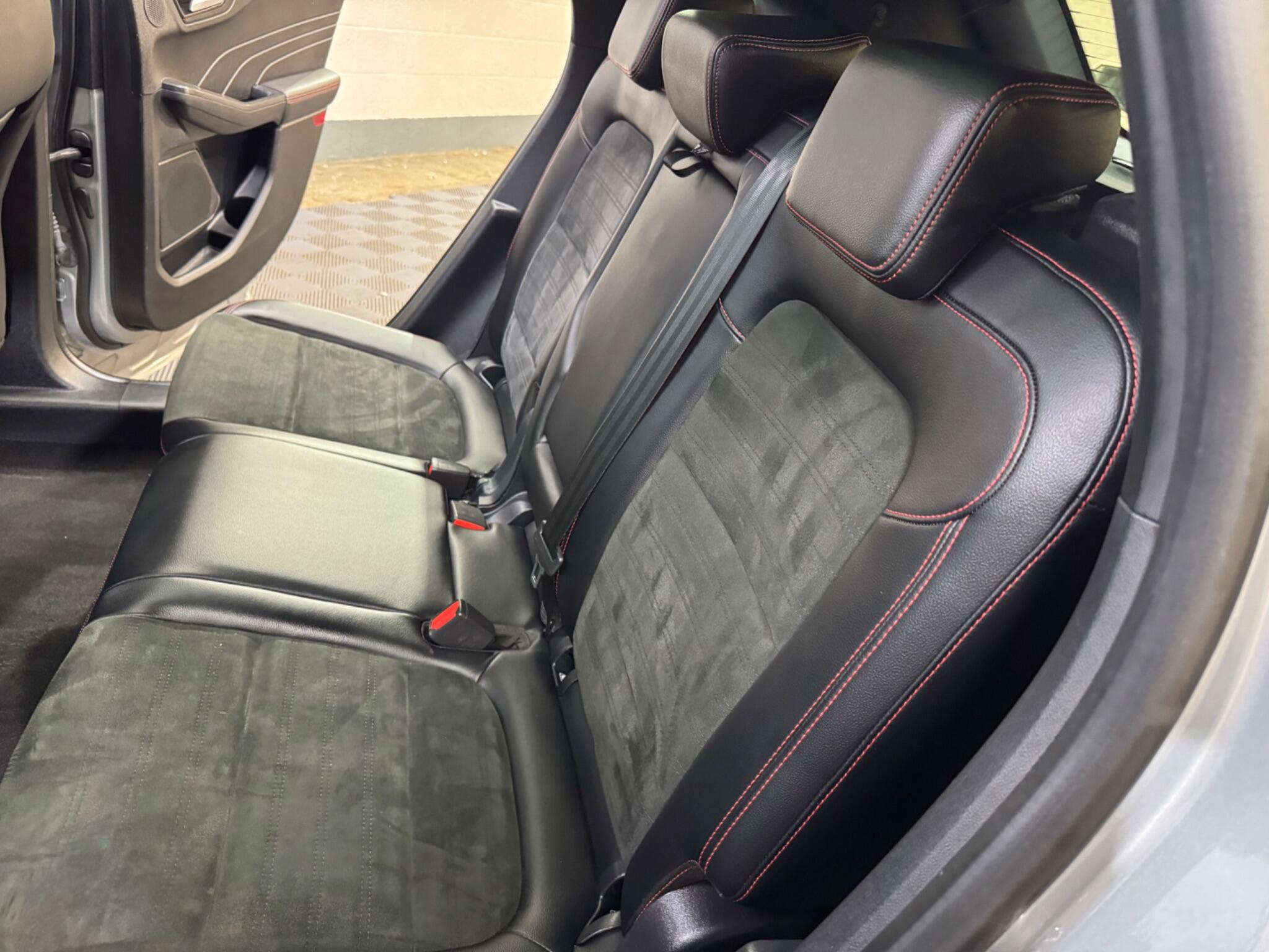 Ford Kuga view 35