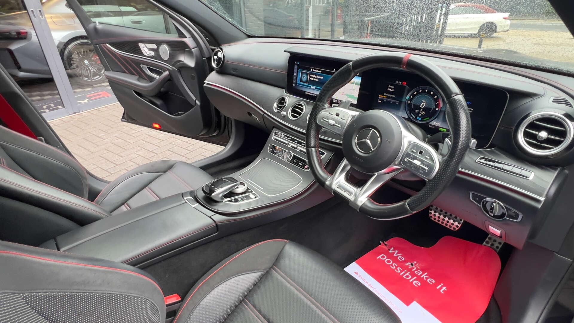 Mercedes-Benz E Class view 25